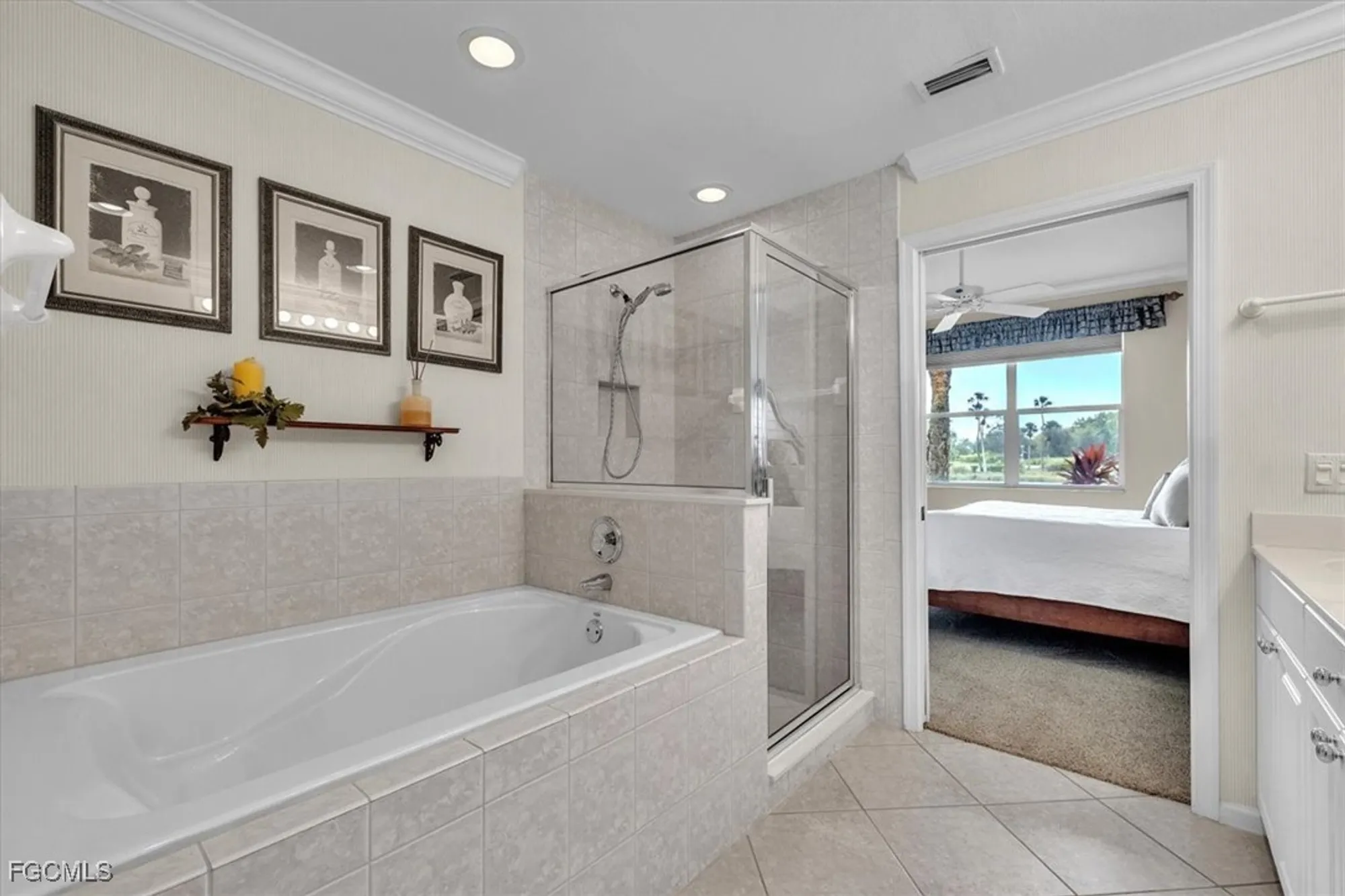 Property Slideshow image 29 of 50 | 3110 meandering way 101, Fort Myers, FL, 33905