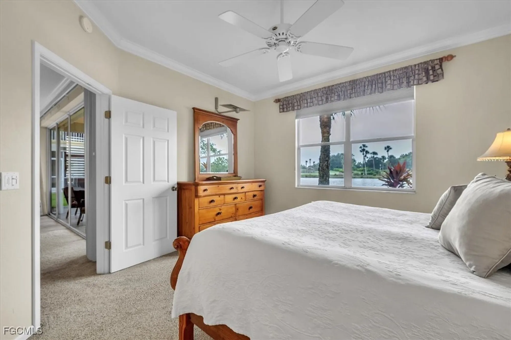 Property Slideshow image 22 of 50 | 3110 meandering way 101, Fort Myers, FL, 33905