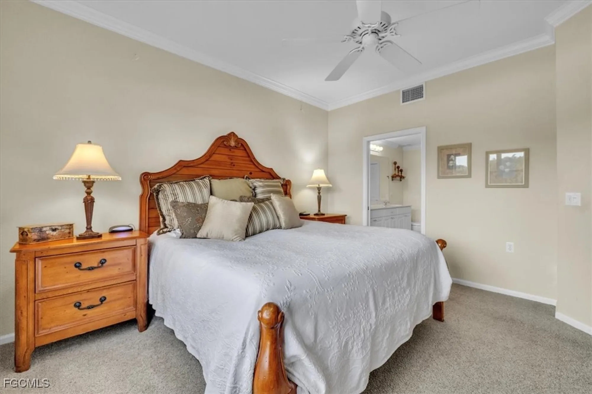 Property Slideshow image 23 of 50 | 3110 meandering way 101, Fort Myers, FL, 33905