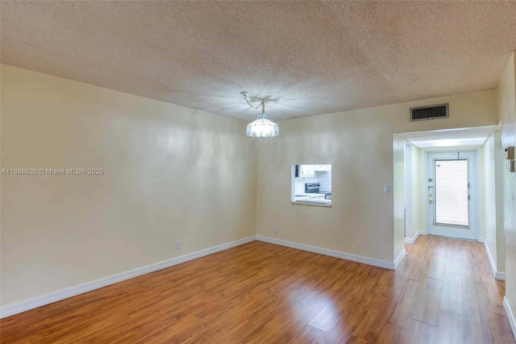 Property Slideshow image 5 of 19 | 1005 country club dr 408, Margate, FL, 33063