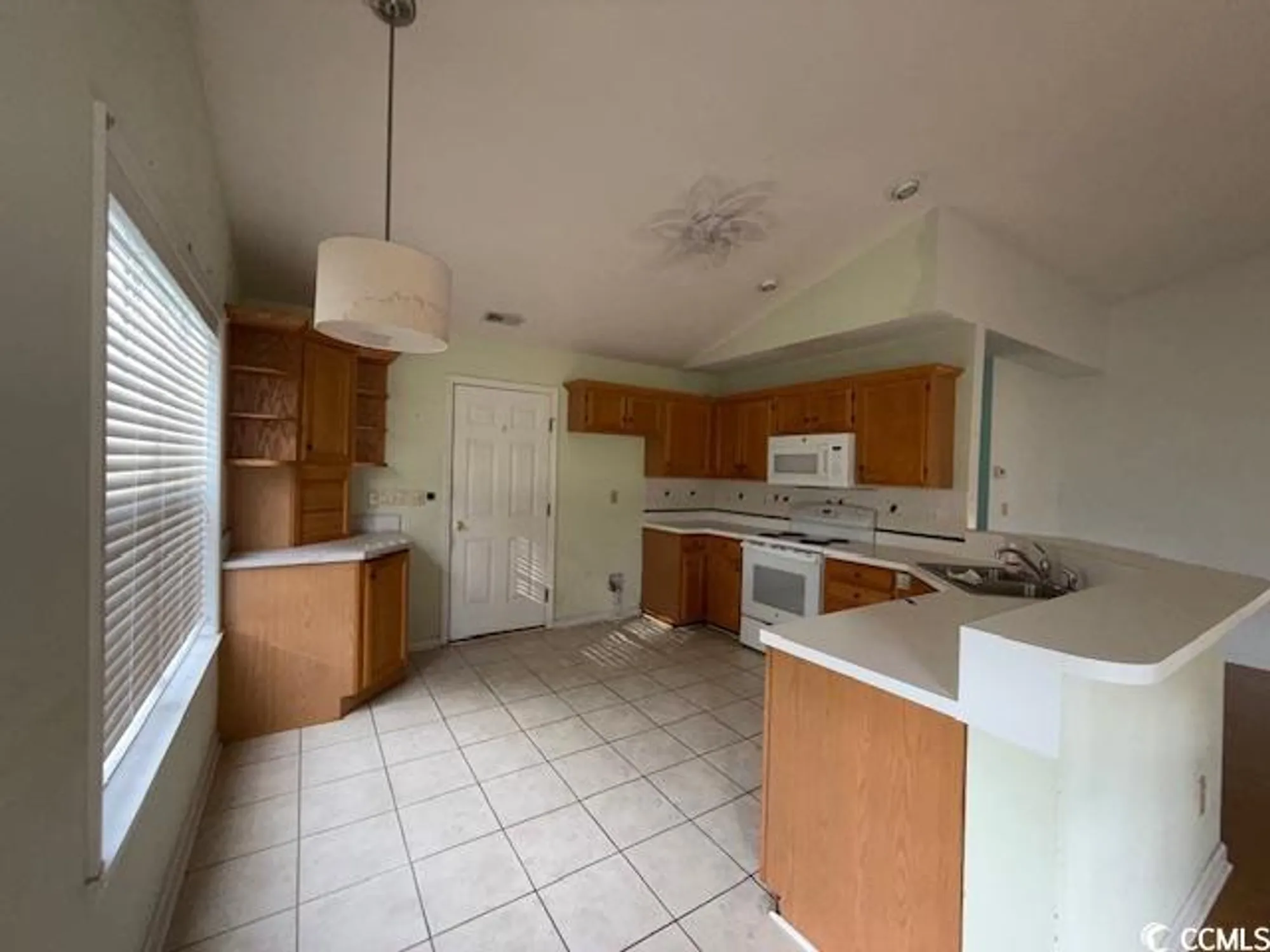 Property Slideshow image 17 of 26 | 6458 sweet gum trl, Myrtle Beach, SC, 29588