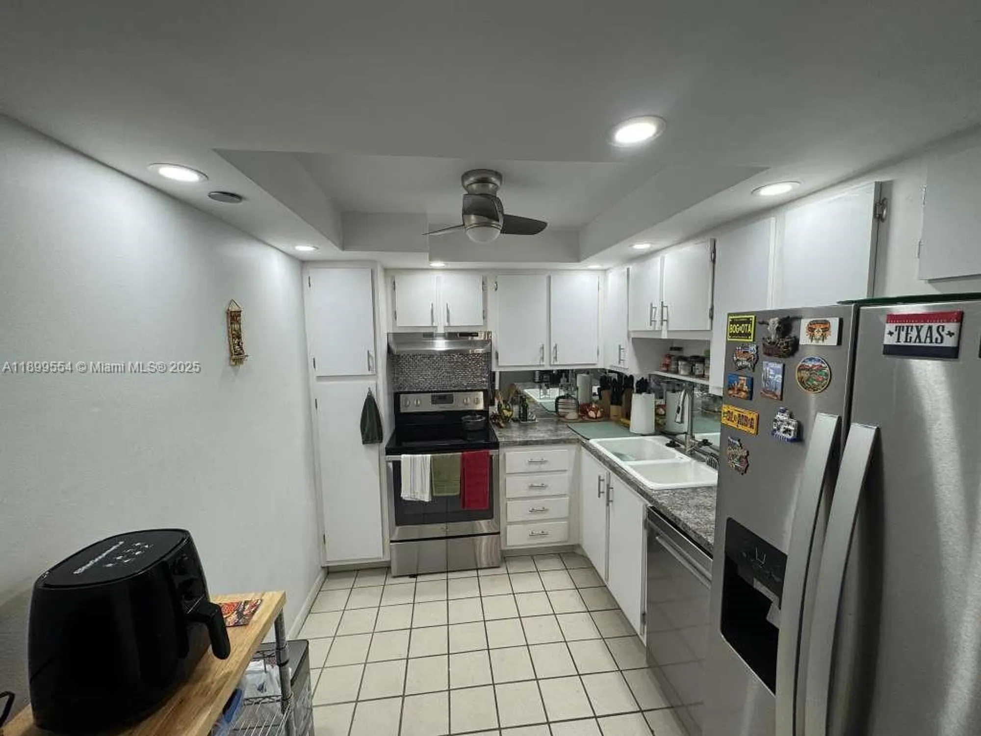 Property Slideshow image 9 of 18 | 1200 saint charles pl apt 321, Pembroke Pines, FL, 33026
