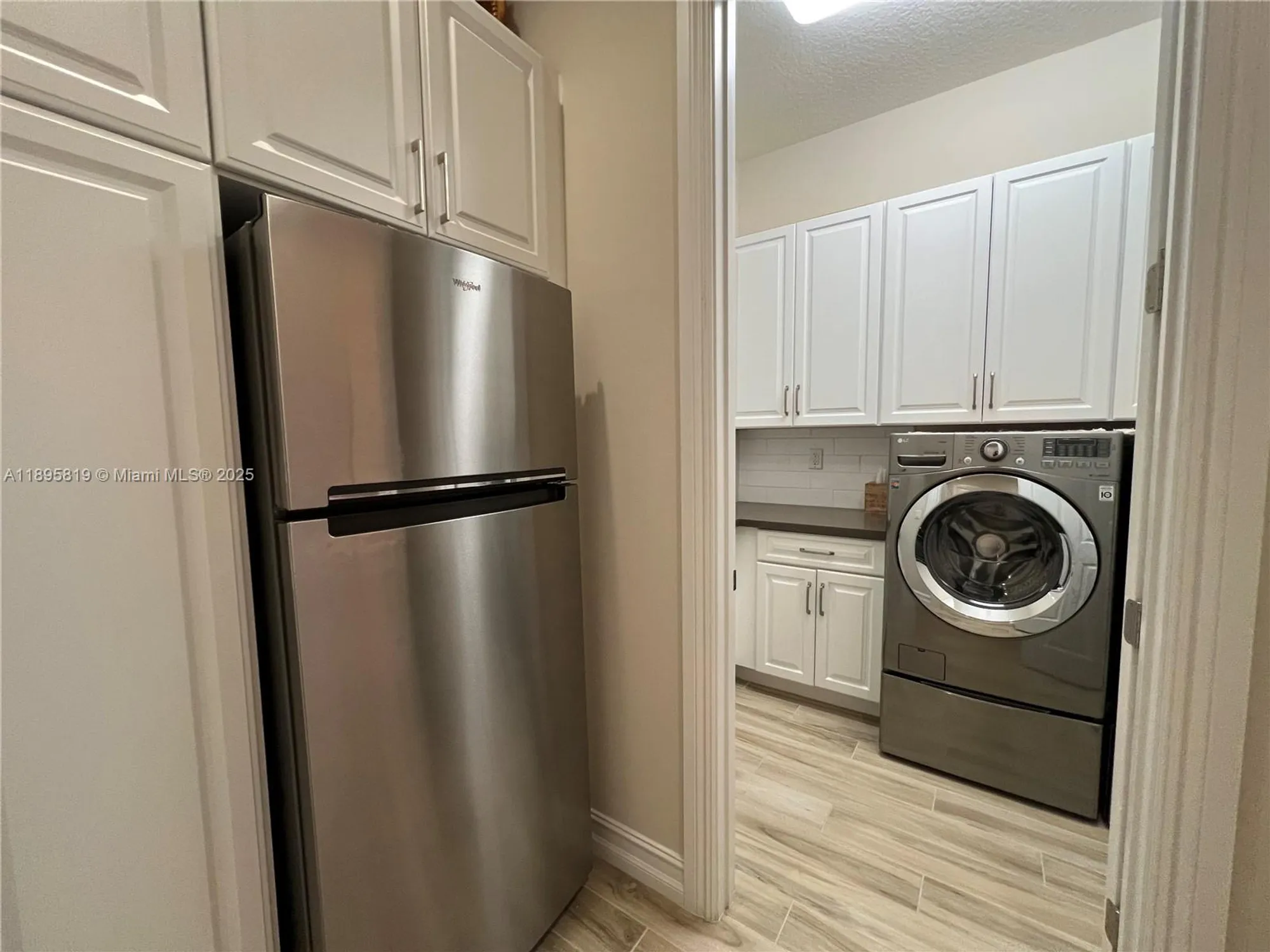 Property Slideshow image 10 of 45 | 11985 kalmar cir, Parkland, FL, 33076