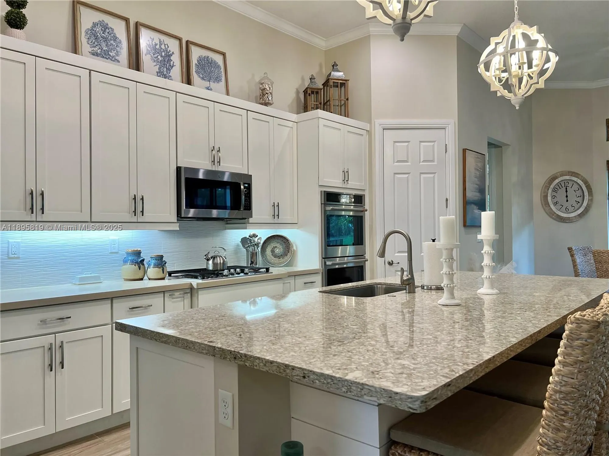 Property Slideshow image 6 of 45 | 11985 kalmar cir, Parkland, FL, 33076