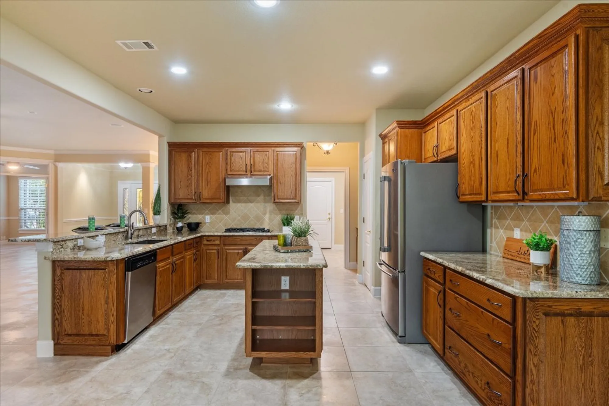 Property Slideshow image 13 of 40 | 103 nueces trl, Georgetown, TX, 78633
