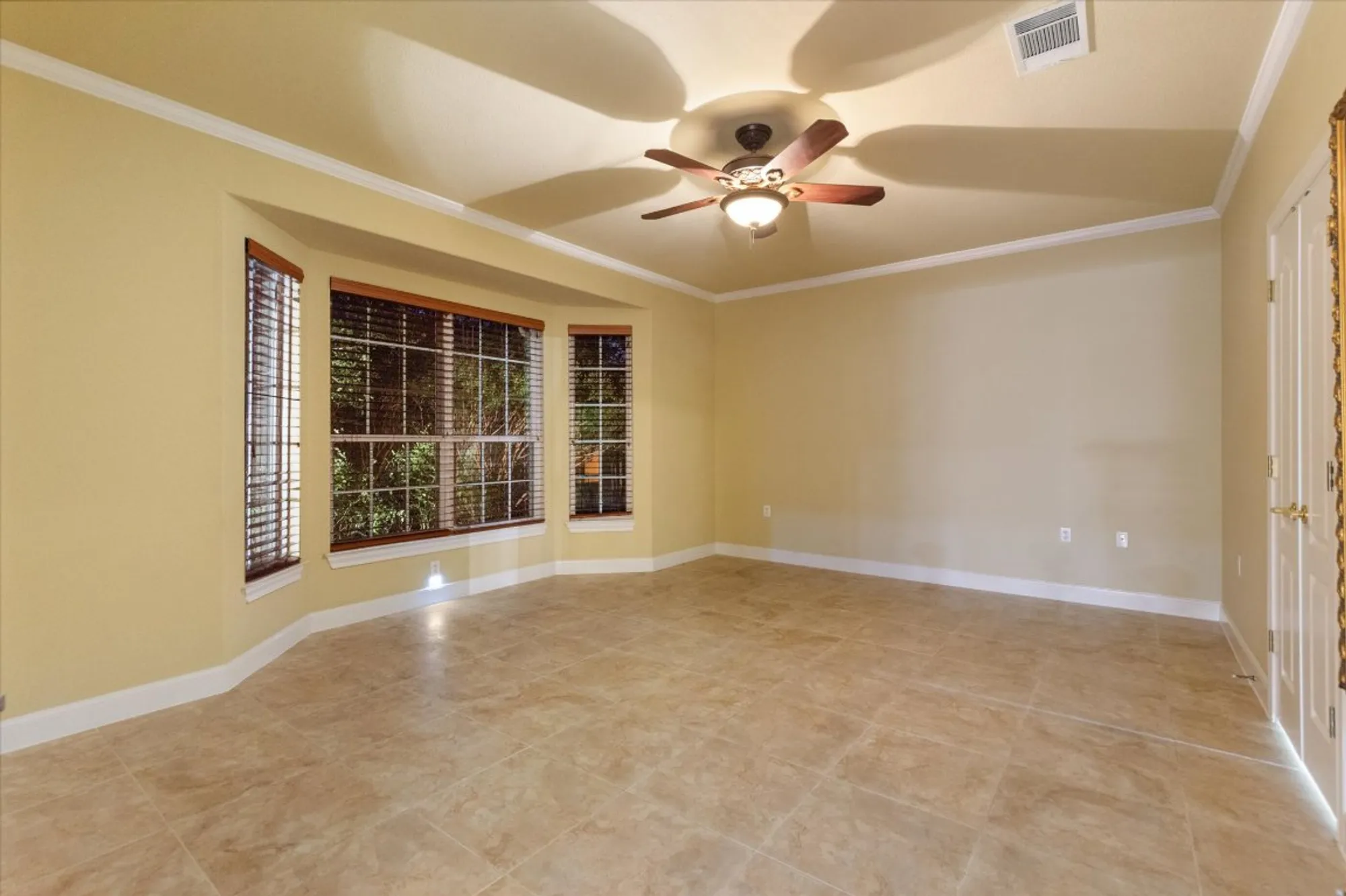 Property Slideshow image 24 of 40 | 103 nueces trl, Georgetown, TX, 78633