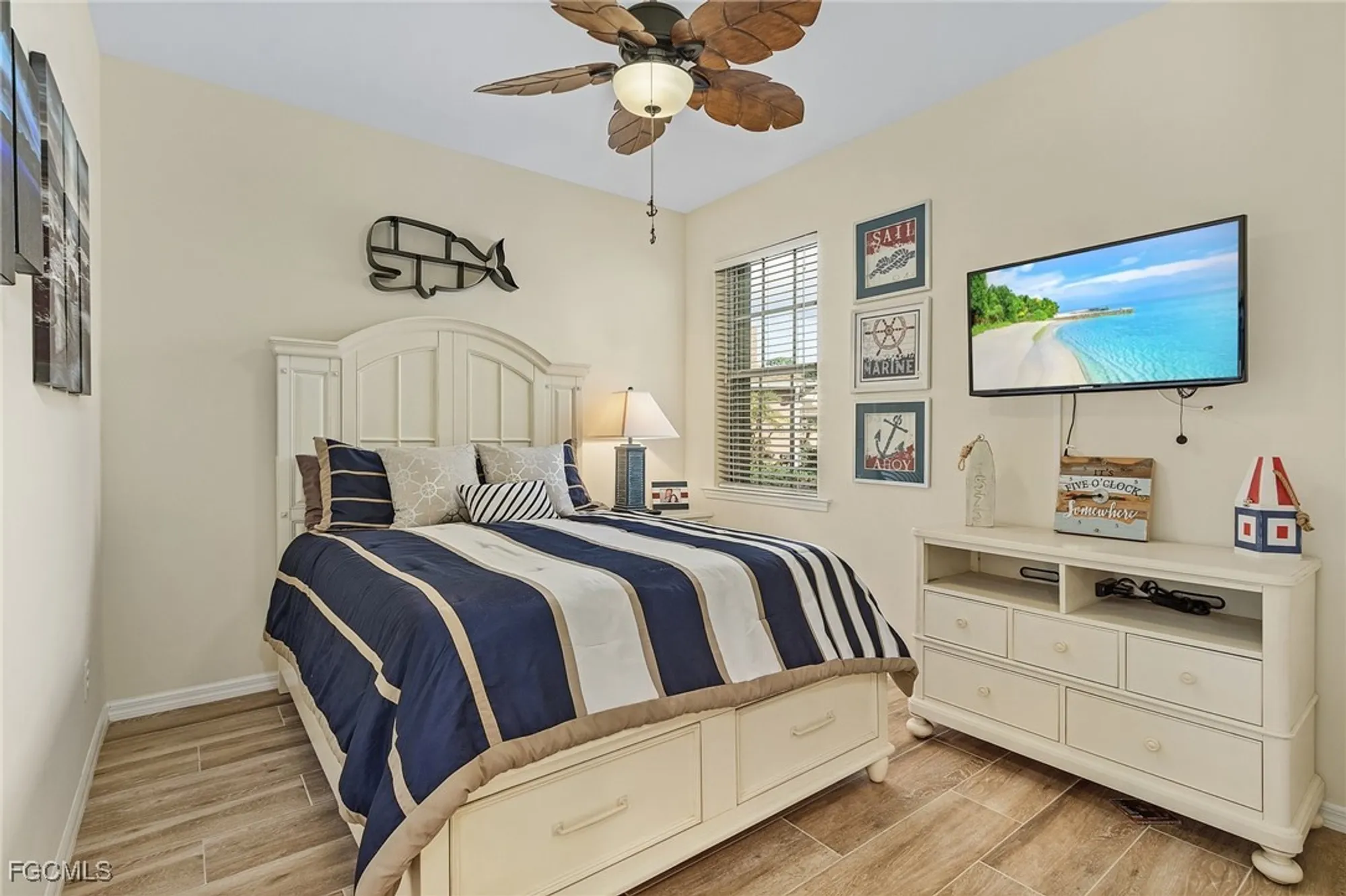 Property Slideshow image 14 of 30 | 3121 redstone cir, North Fort Myers, FL, 33917