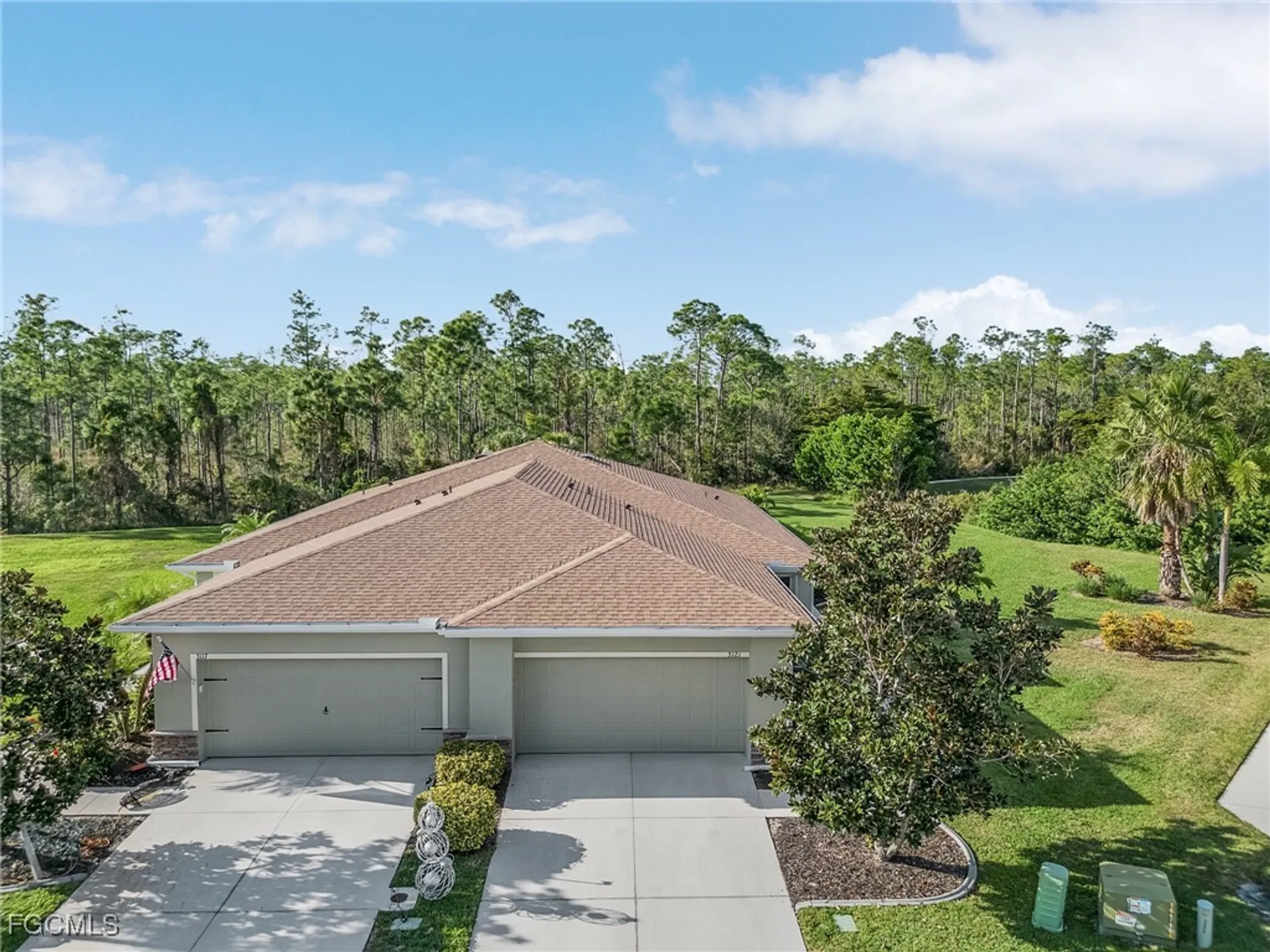 Property Slideshow image 24 of 30 | 3121 redstone cir, North Fort Myers, FL, 33917