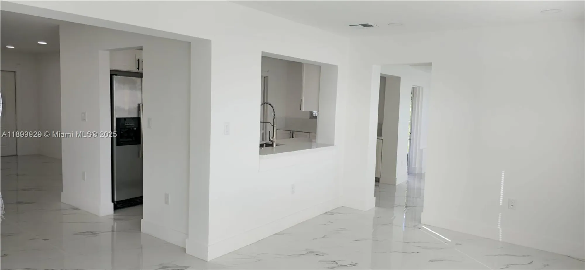 Property Slideshow image 13 of 25 | 4404 nw 46th way, Tamarac, FL, 33319