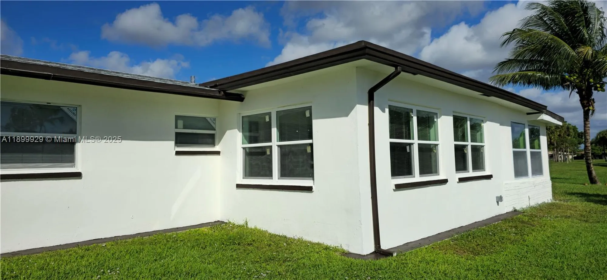 Property Slideshow image 22 of 25 | 4404 nw 46th way, Tamarac, FL, 33319
