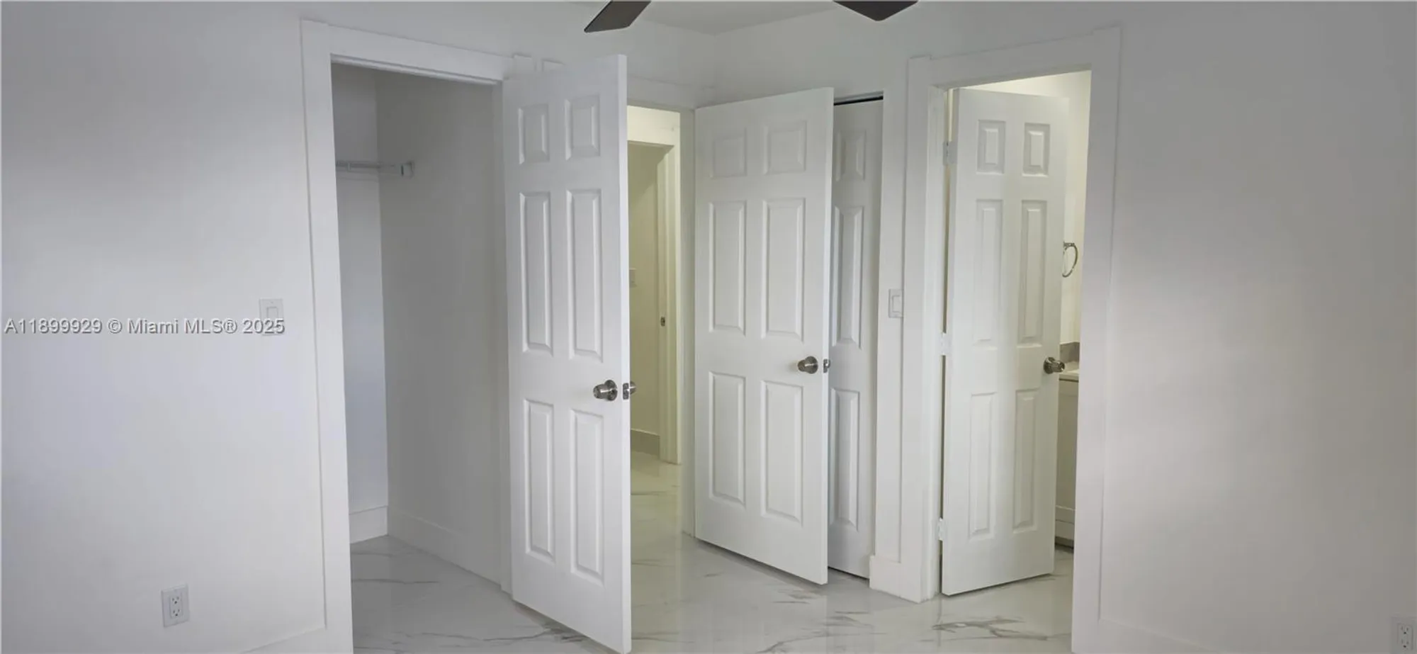 Property Slideshow image 8 of 25 | 4404 nw 46th way, Tamarac, FL, 33319