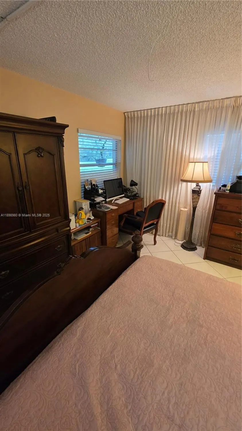 Property Slideshow image 10 of 22 | 12955 sw 16th ct 101m, Pembroke Pines, FL, 33027