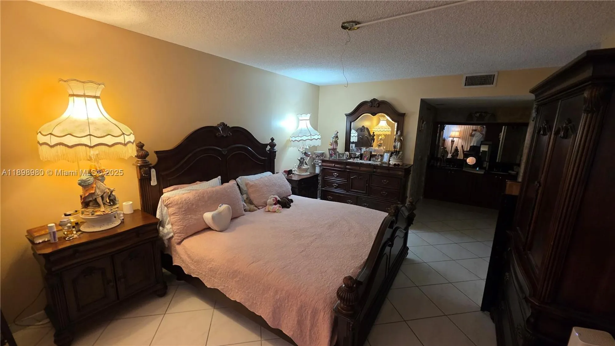 Property Slideshow image 9 of 22 | 12955 sw 16th ct 101m, Pembroke Pines, FL, 33027