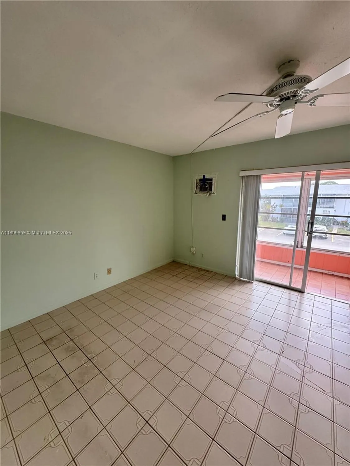 Property Slideshow image 12 of 16 | 211 coventry i # 211, West Palm Beach, FL, 33417