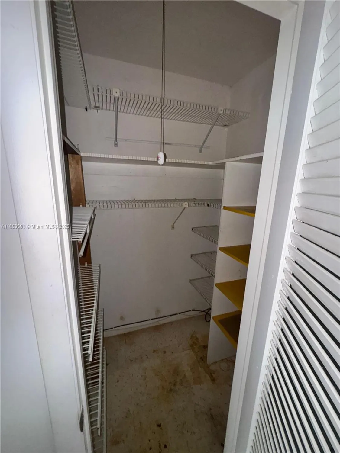 Property Slideshow image 7 of 16 | 211 coventry i # 211, West Palm Beach, FL, 33417