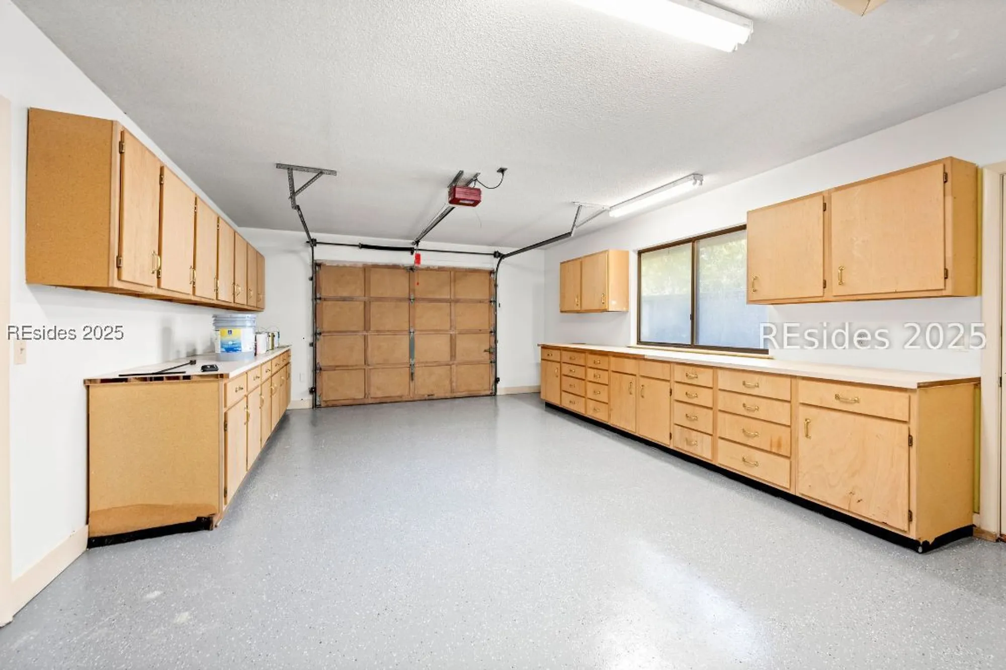 Property Slideshow image 35 of 43 | 29 arrow wood rd, Hilton Head Island, SC, 29926