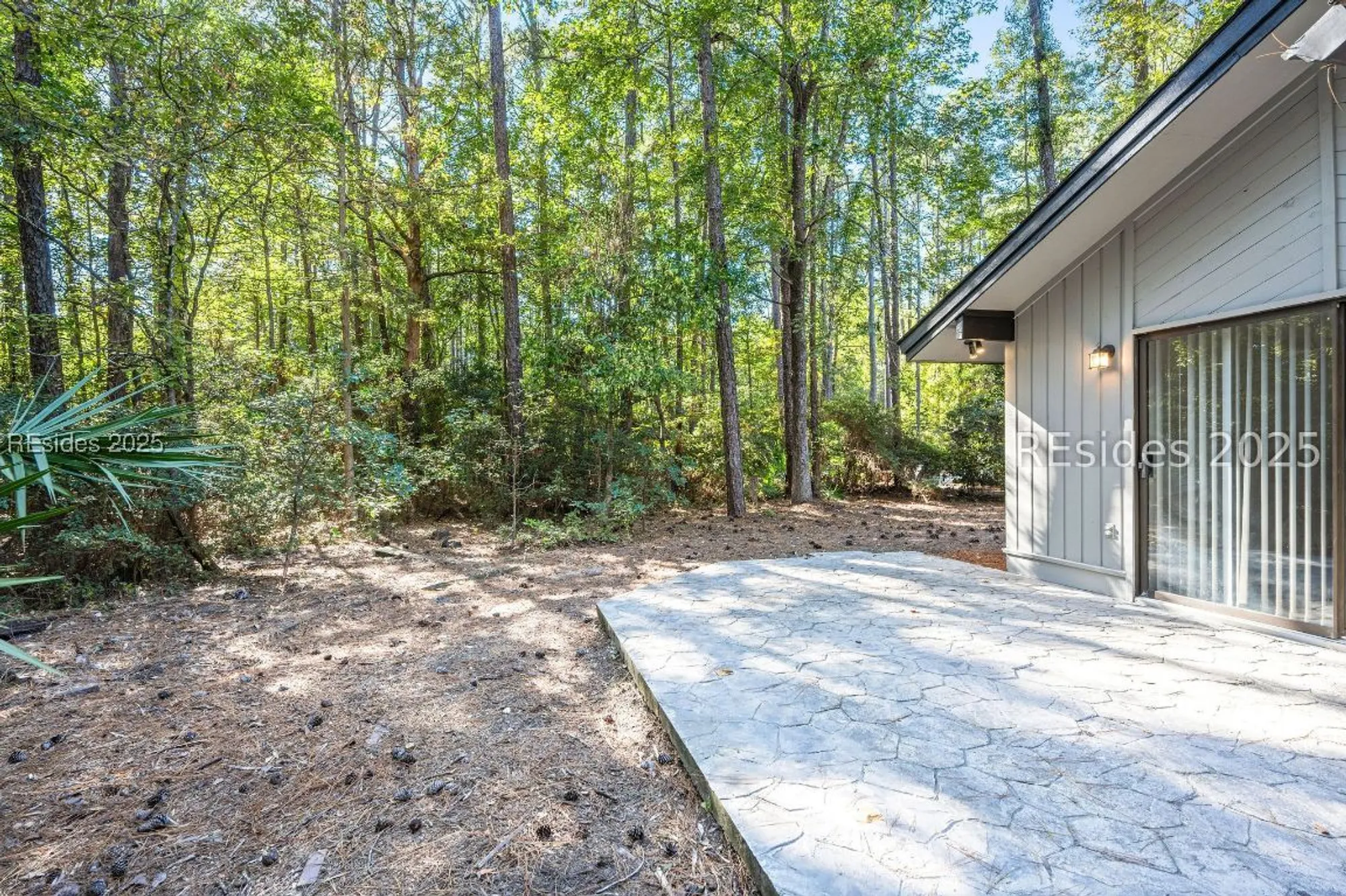 Property Slideshow image 31 of 43 | 29 arrow wood rd, Hilton Head Island, SC, 29926