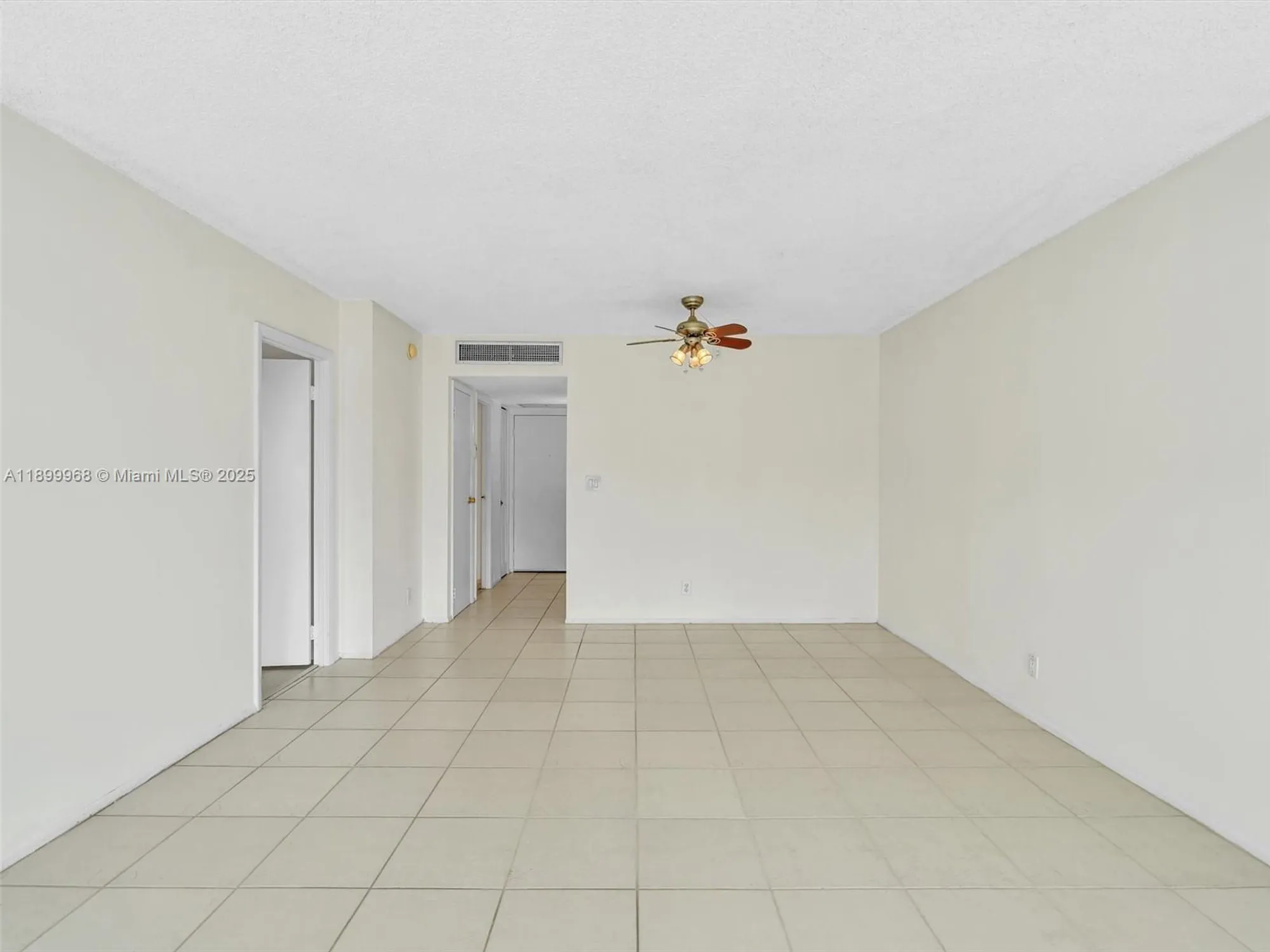 Property Slideshow image 14 of 63 | 20500 w country club dr 203, Aventura, FL, 33180