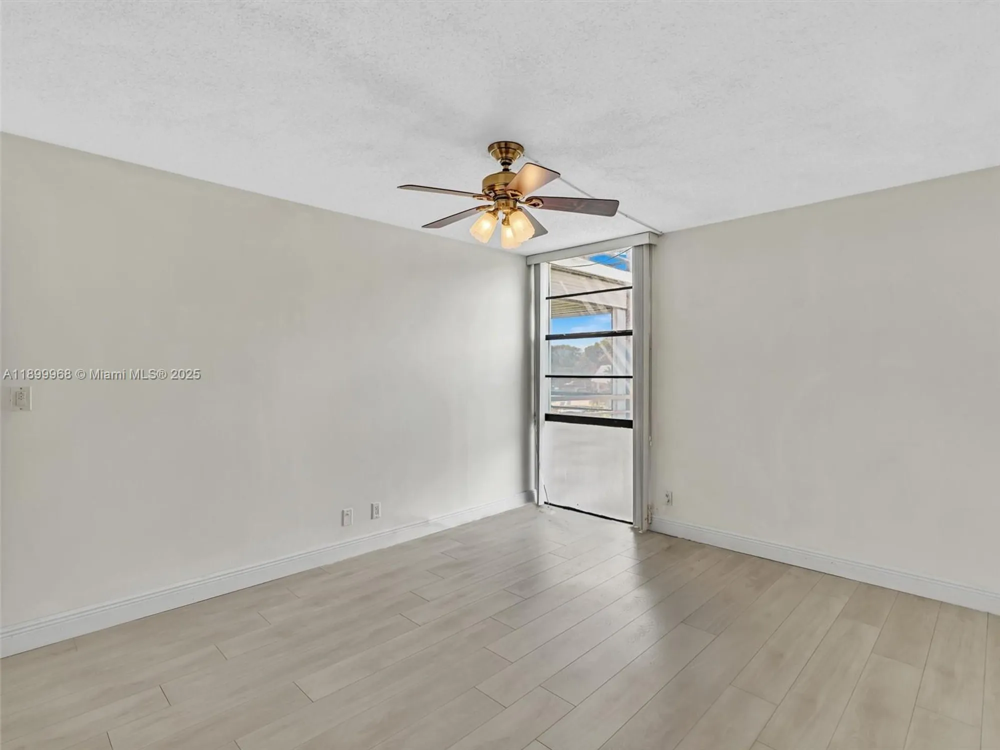 Property Slideshow image 28 of 63 | 20500 w country club dr 203, Aventura, FL, 33180