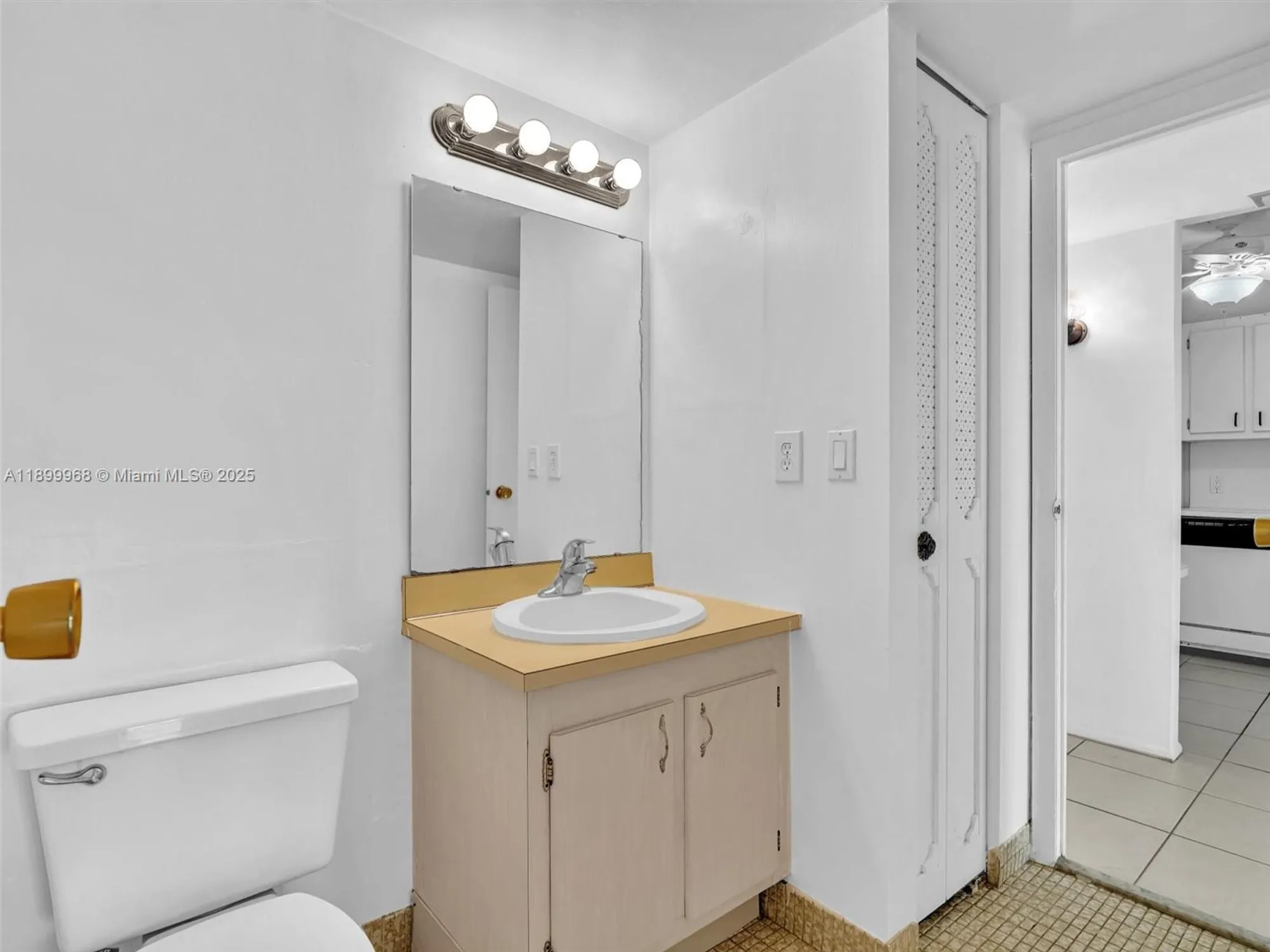 Property Slideshow image 35 of 63 | 20500 w country club dr 203, Aventura, FL, 33180