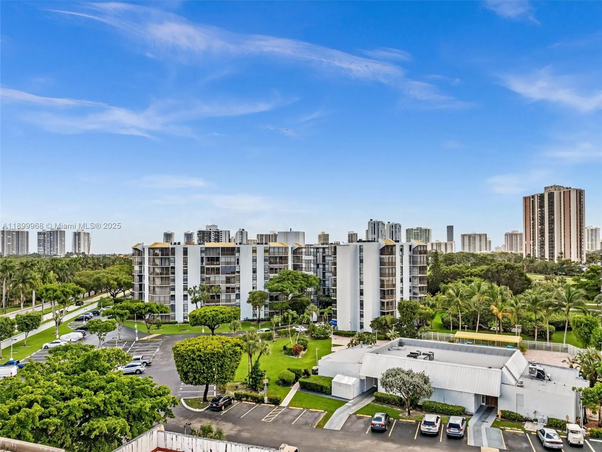 Property Slideshow image 41 of 63 | 20500 w country club dr 203, Aventura, FL, 33180