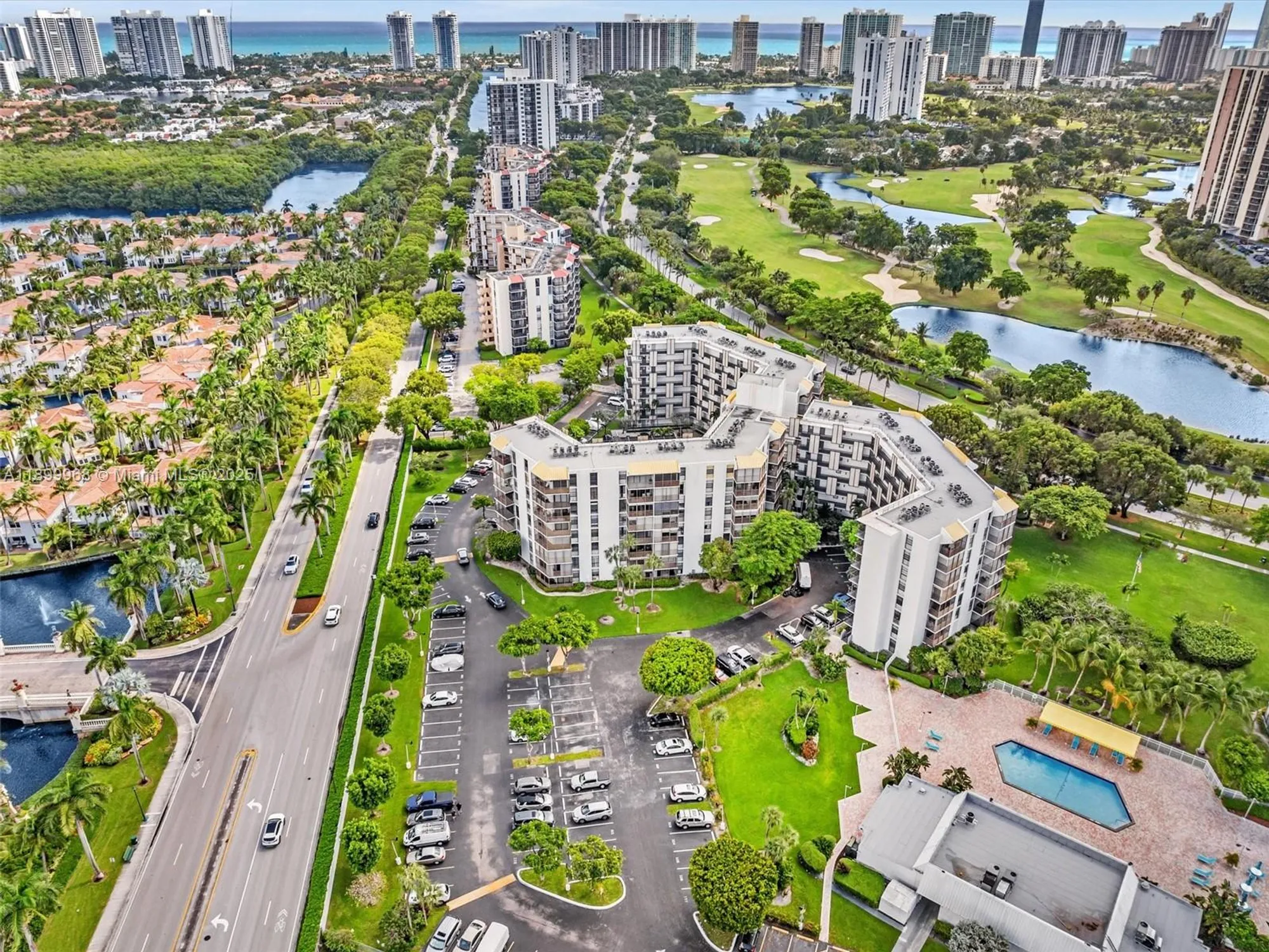 Property Slideshow image 43 of 63 | 20500 w country club dr 203, Aventura, FL, 33180