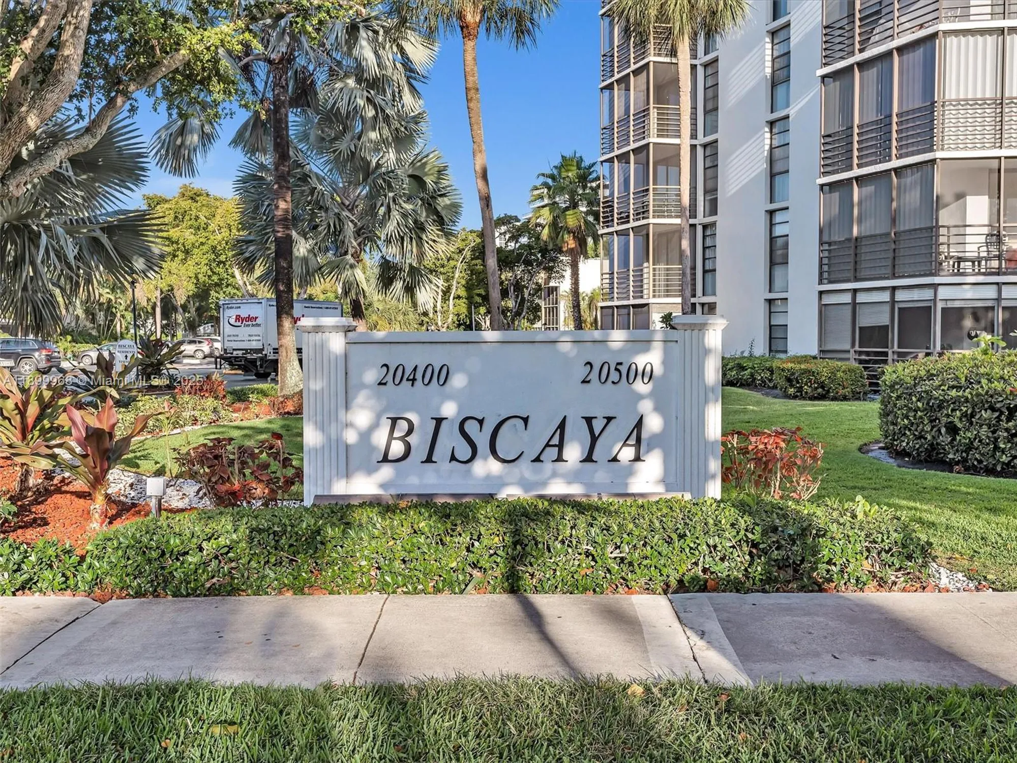Property Slideshow image 60 of 63 | 20500 w country club dr 203, Aventura, FL, 33180