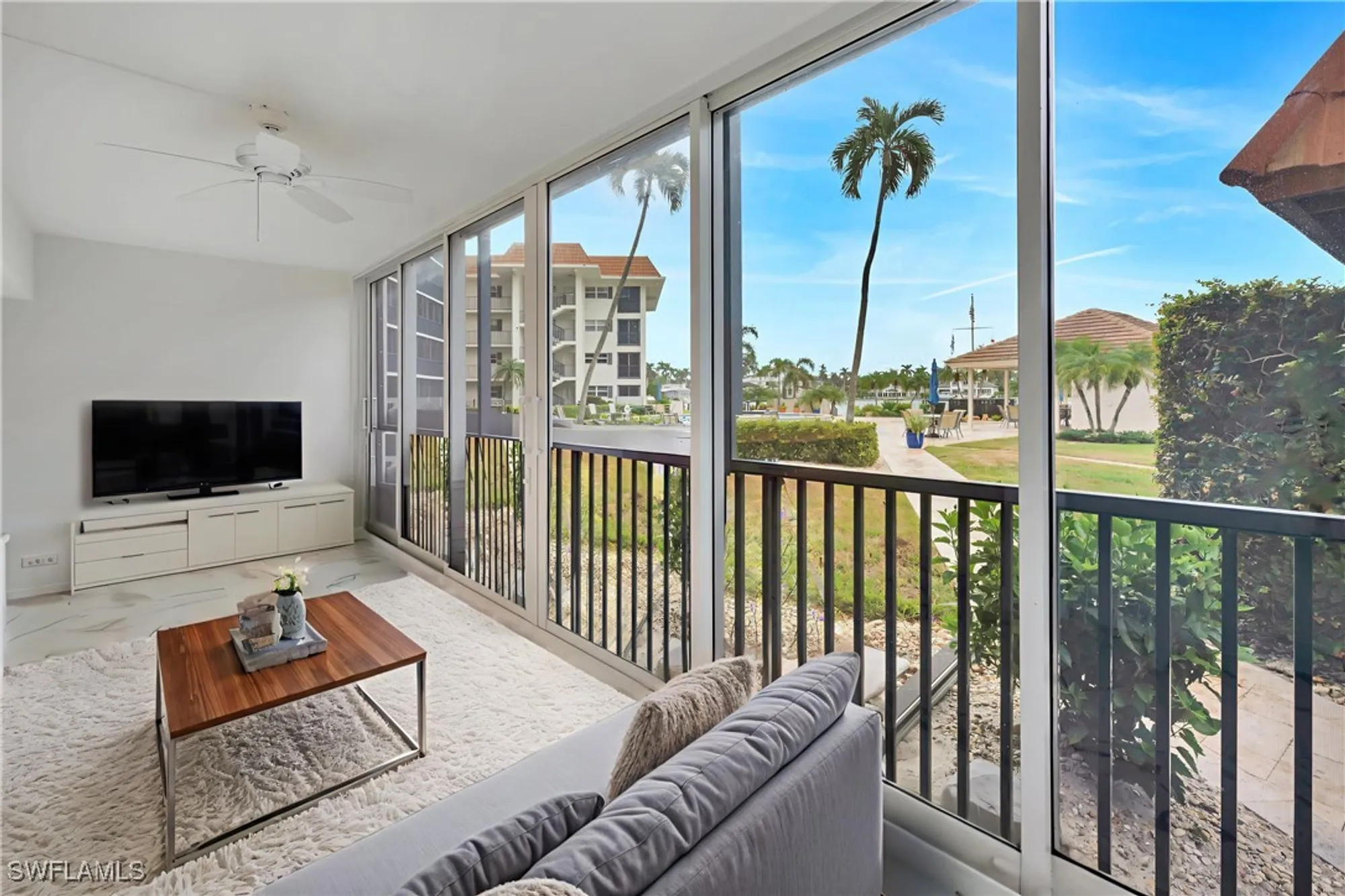 Property Slideshow image 10 of 47 | 222 harbour dr apt 114, Naples, FL, 34103