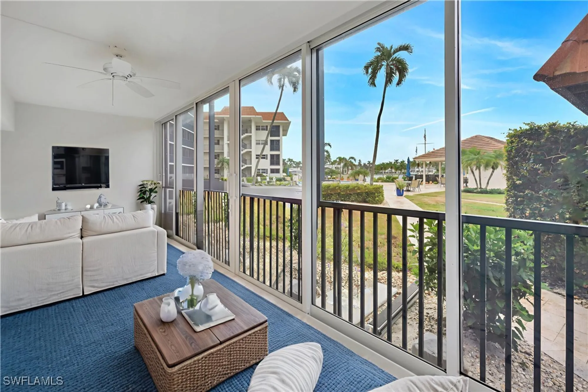 Property Slideshow image 11 of 47 | 222 harbour dr apt 114, Naples, FL, 34103