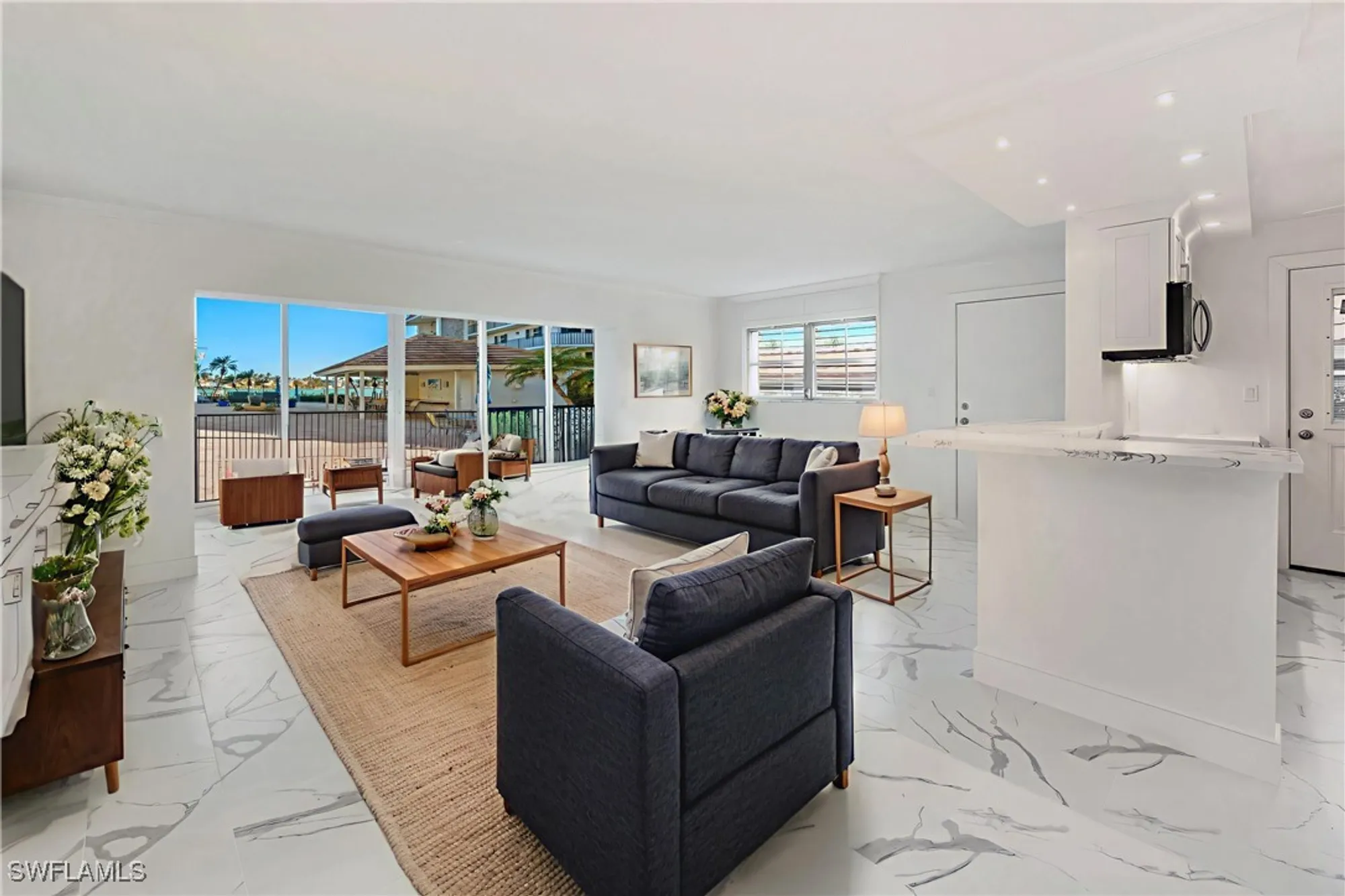 Property Slideshow image 24 of 47 | 222 harbour dr apt 114, Naples, FL, 34103