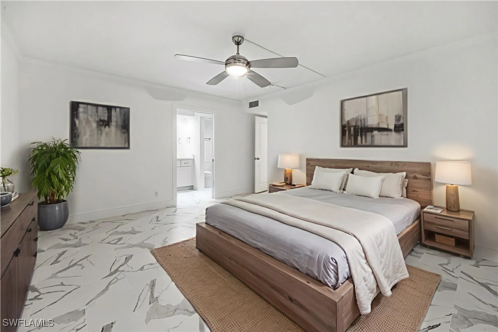 Property Slideshow image 26 of 47 | 222 harbour dr apt 114, Naples, FL, 34103