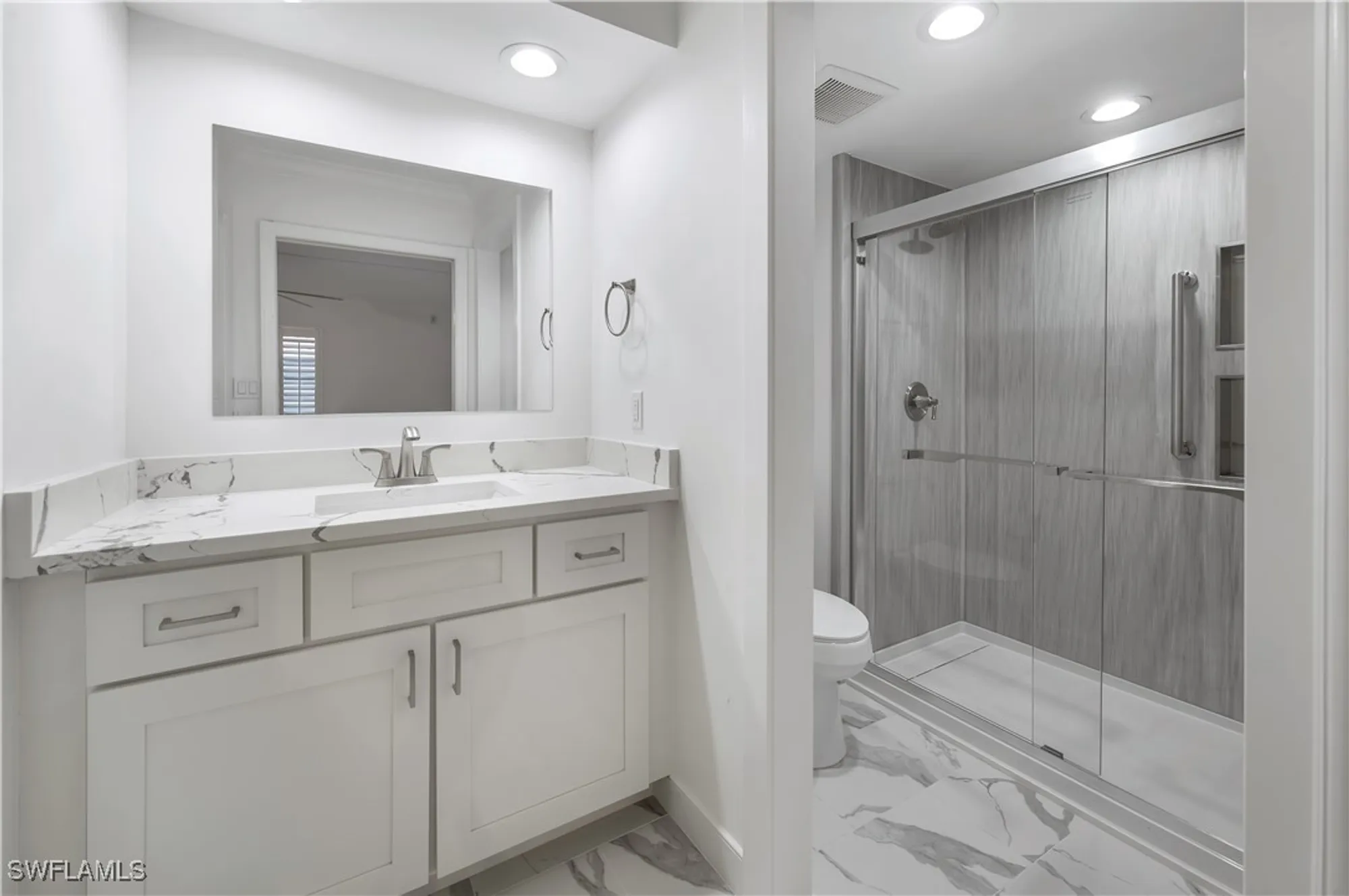 Property Slideshow image 29 of 47 | 222 harbour dr apt 114, Naples, FL, 34103