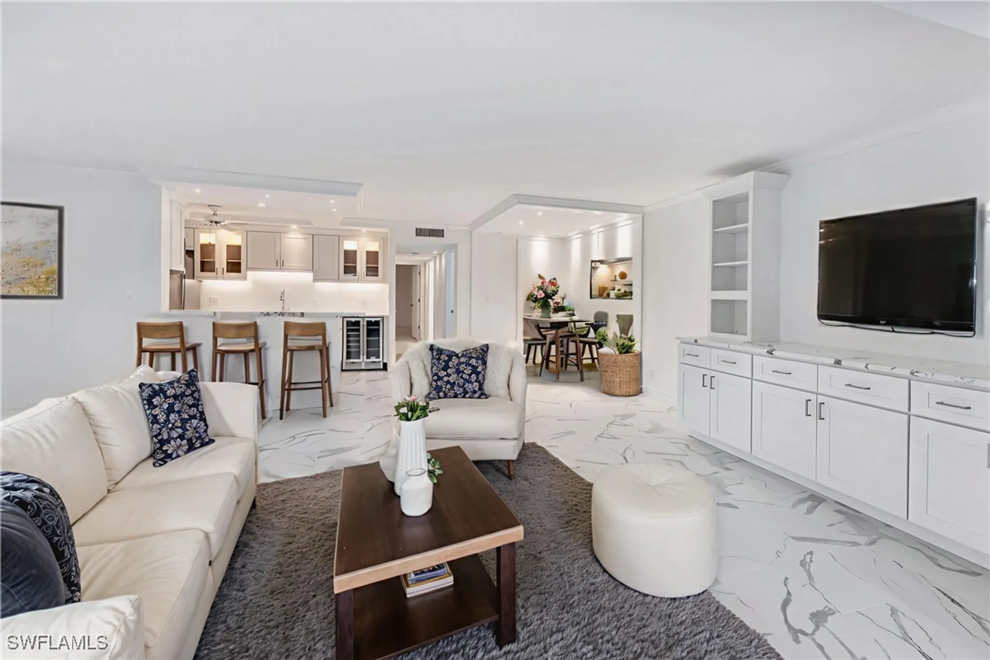 Property Slideshow image 43 of 47 | 222 harbour dr apt 114, Naples, FL, 34103