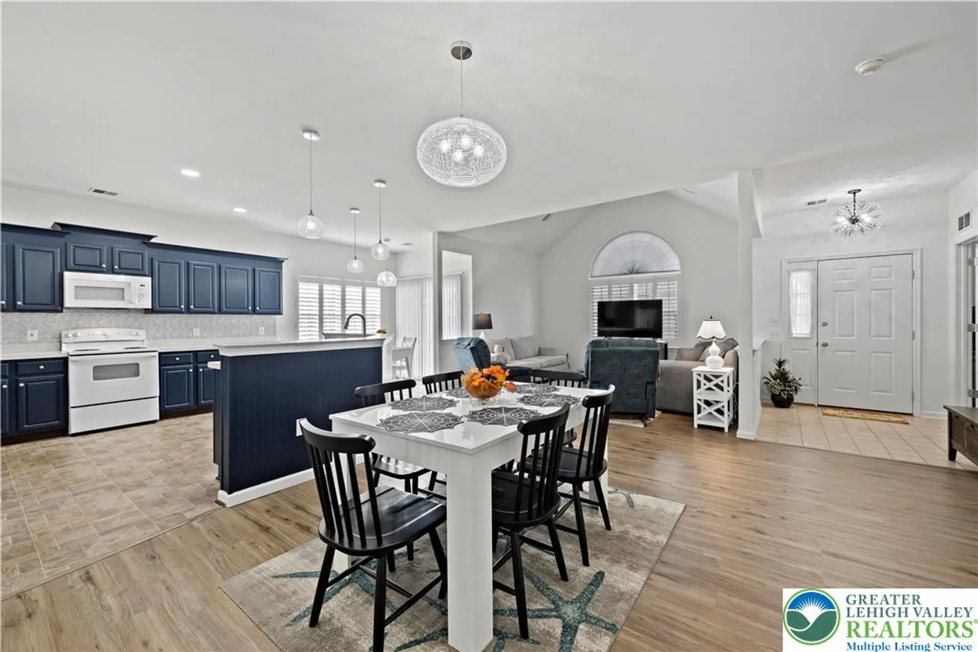 Property Slideshow image 4 of 27 | 4762 steeplechase dr, Macungie, PA, 18062