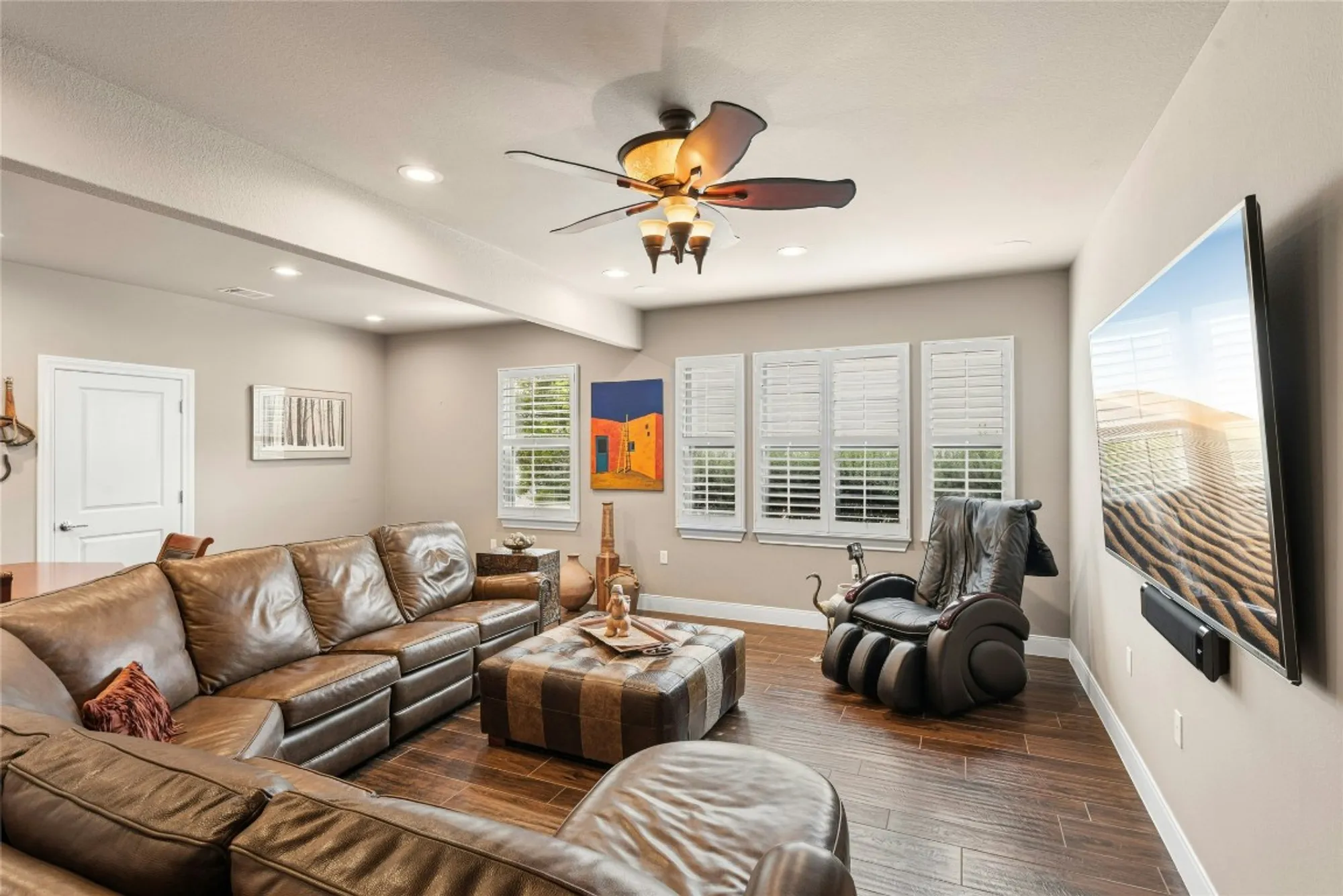 Property Slideshow image 15 of 40 | 215 goose island dr, Georgetown, TX, 78633