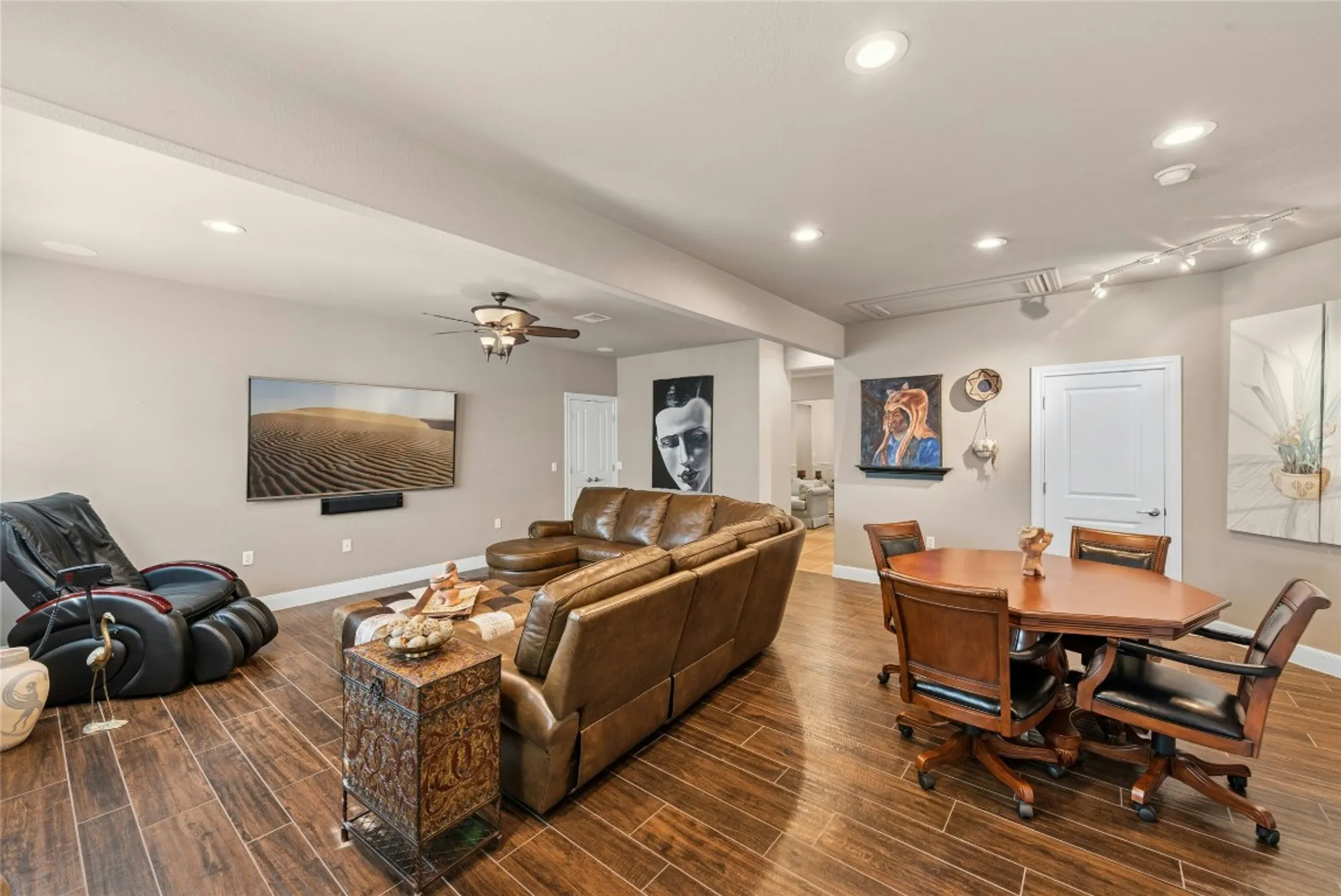 Property Slideshow image 17 of 40 | 215 goose island dr, Georgetown, TX, 78633