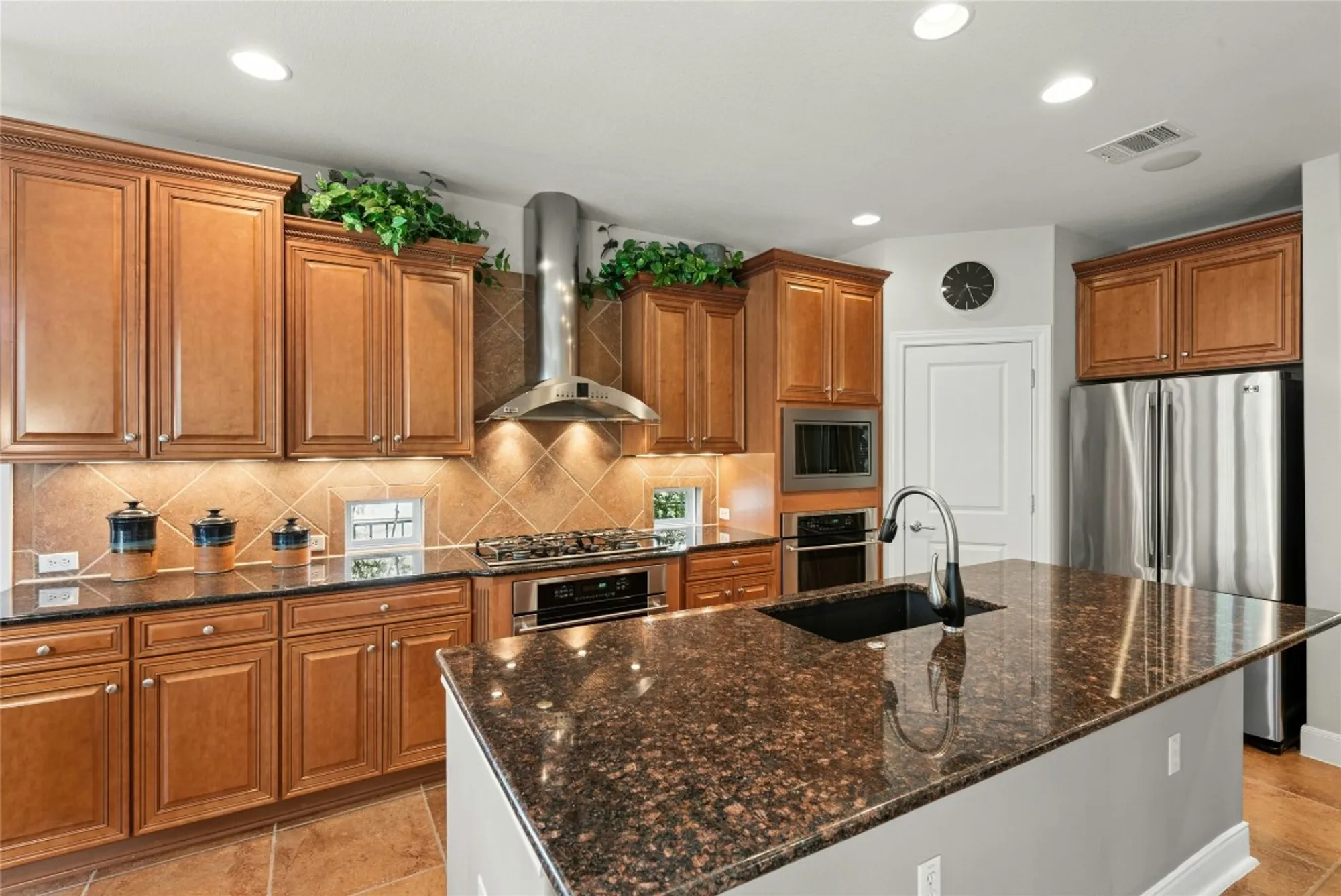 Property Slideshow image 10 of 40 | 215 goose island dr, Georgetown, TX, 78633