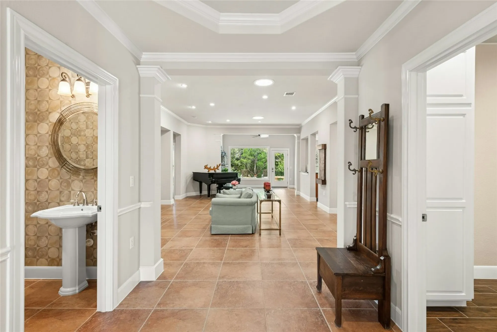 Property Slideshow image 29 of 40 | 215 goose island dr, Georgetown, TX, 78633