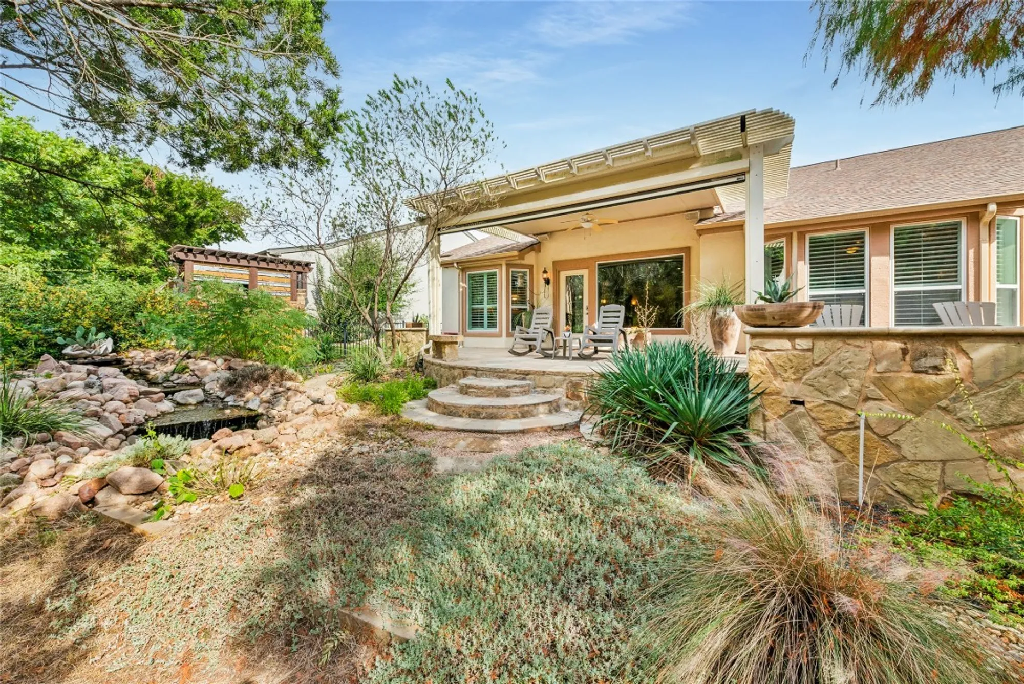 Property Slideshow image 33 of 40 | 215 goose island dr, Georgetown, TX, 78633