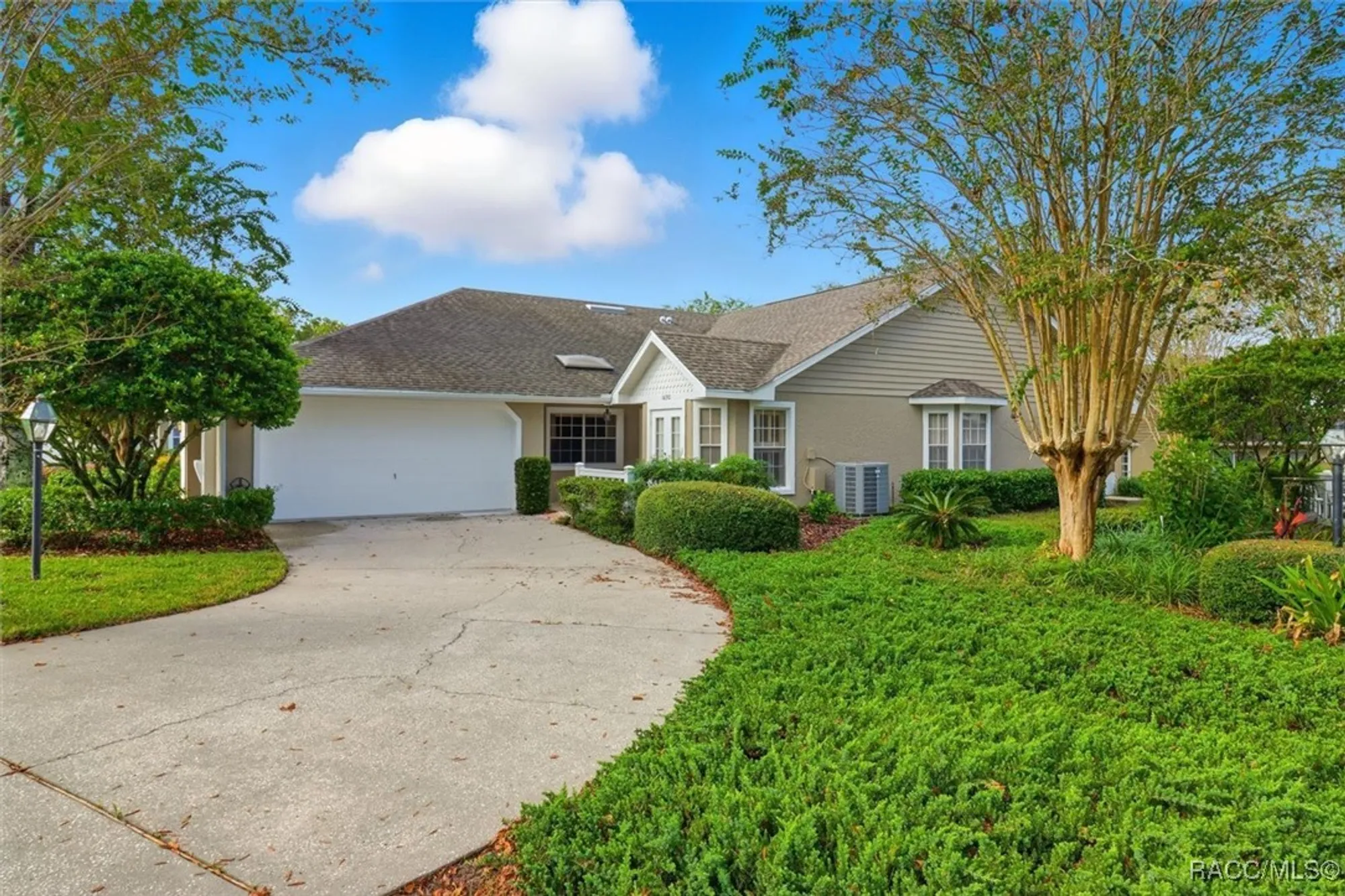 Property Slideshow image 13 of 71 | 1690 n foxboro loop, Crystal River, FL, 34429