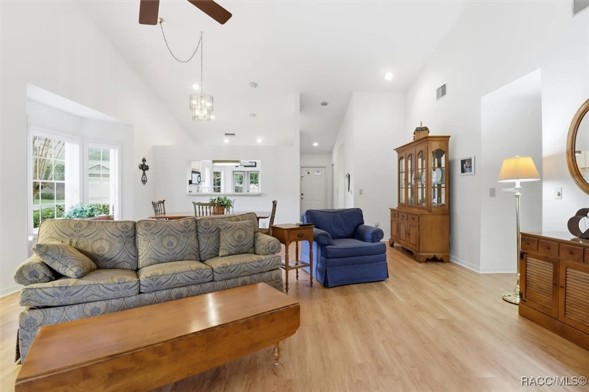 Property Slideshow image 4 of 71 | 1690 n foxboro loop, Crystal River, FL, 34429