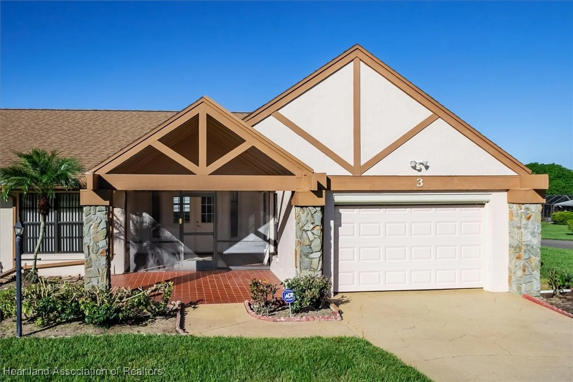 Property Slideshow image 2 of 28 | 3 maplewood ct, Lake Placid, FL, 33852