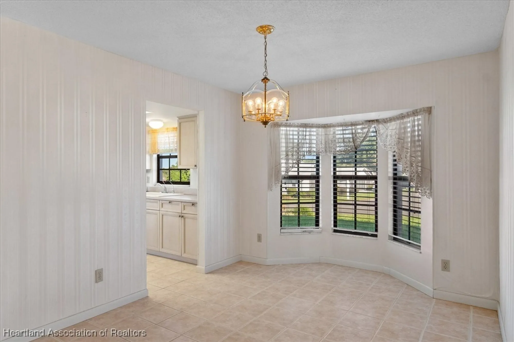 Property Slideshow image 7 of 28 | 3 maplewood ct, Lake Placid, FL, 33852