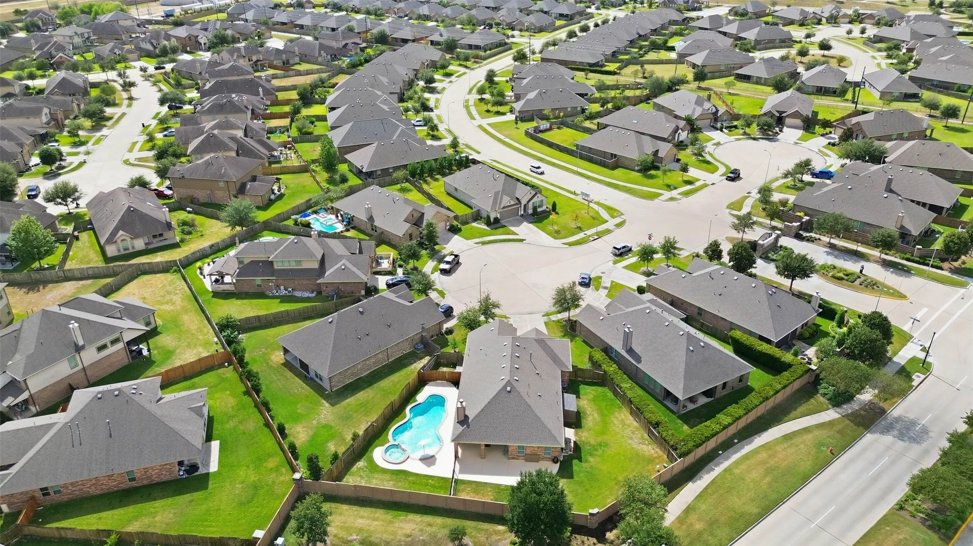 Property Slideshow image 38 of 47 | 29002 karloo walk ct, Katy, TX, 77494