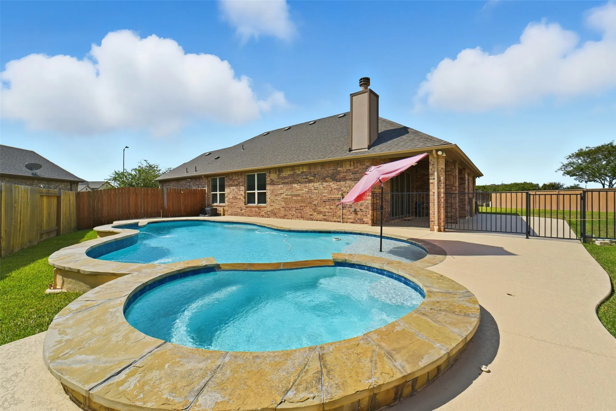Property Slideshow image 33 of 47 | 29002 karloo walk ct, Katy, TX, 77494