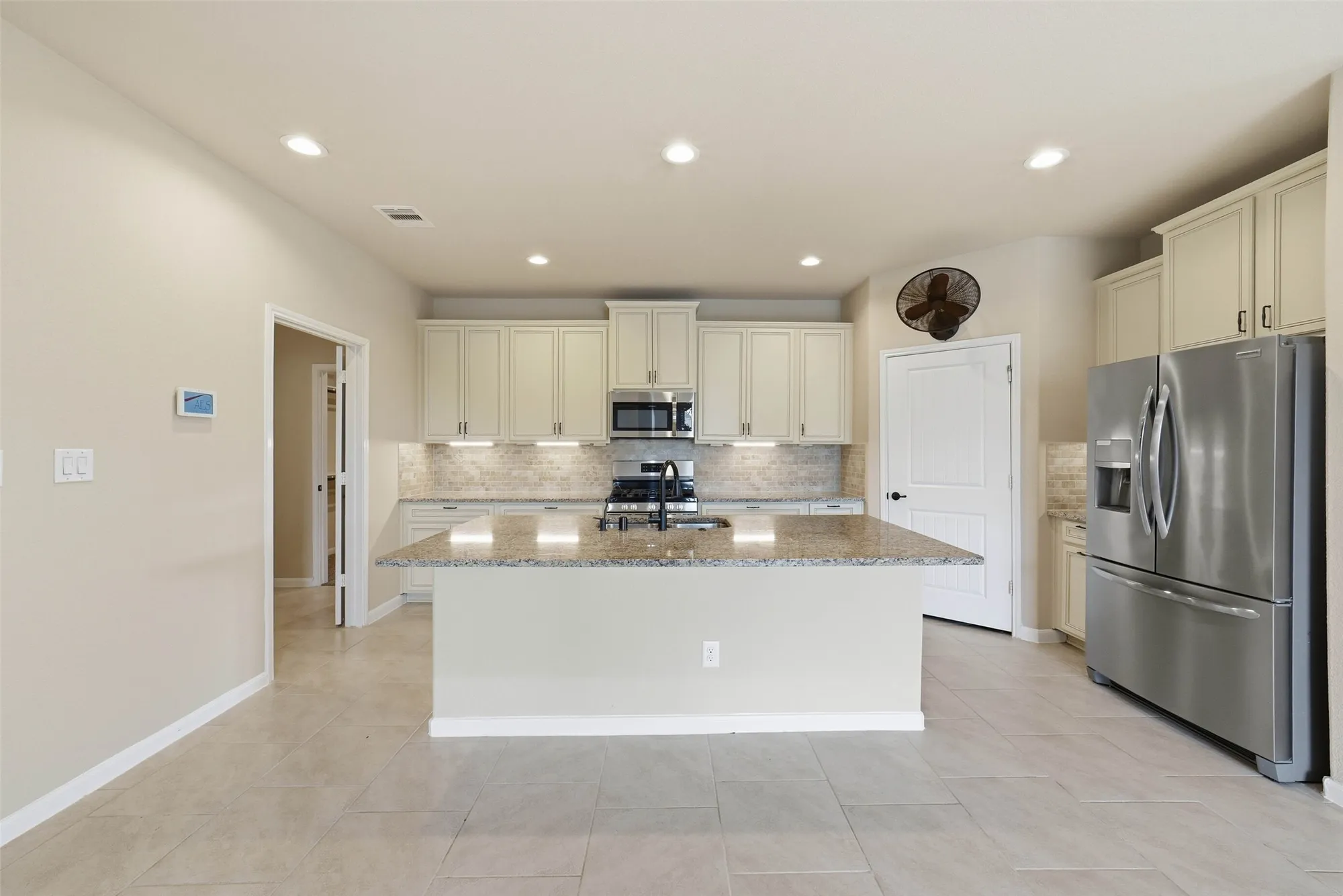 Property Slideshow image 9 of 47 | 29002 karloo walk ct, Katy, TX, 77494