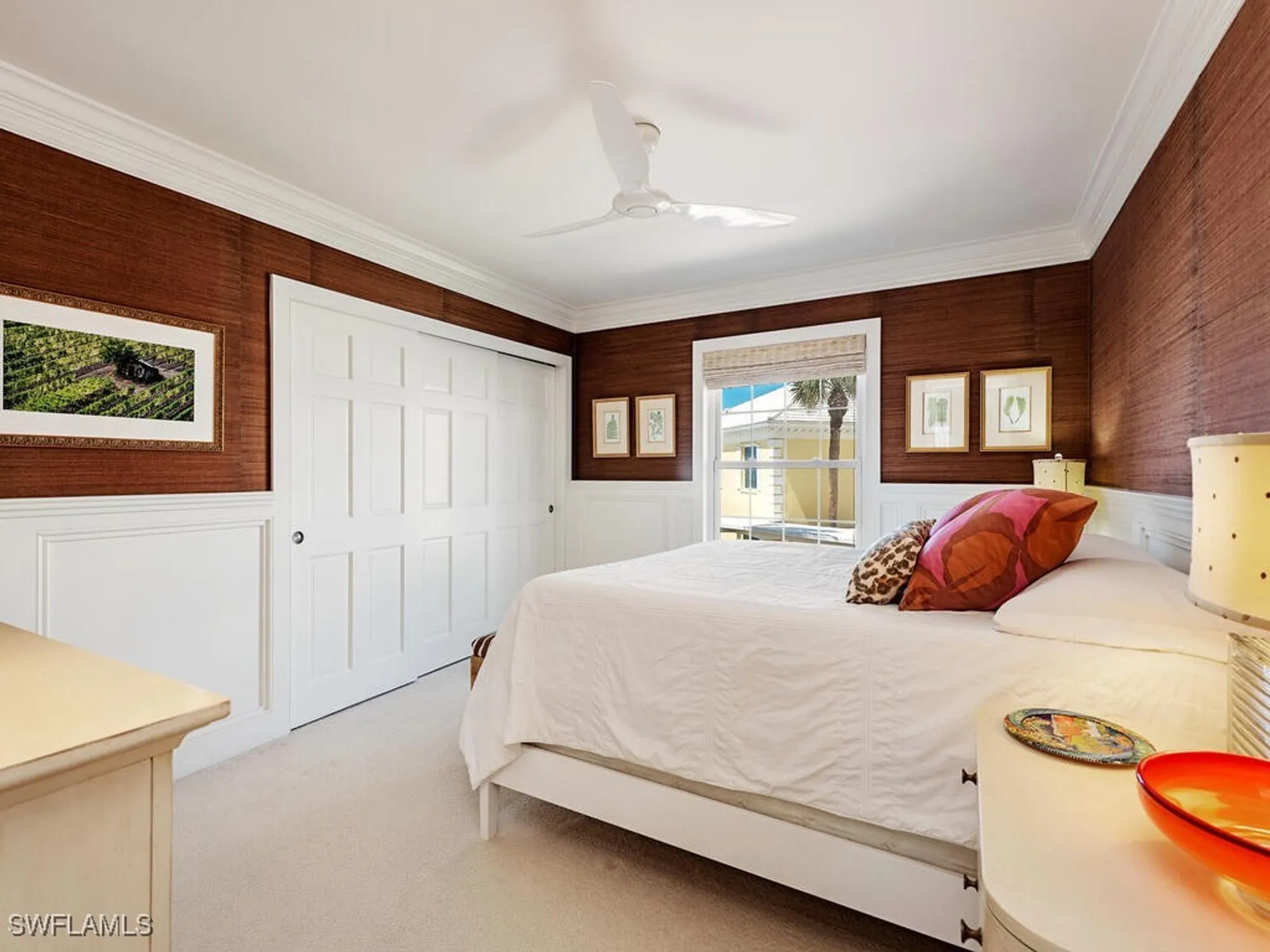 Property Slideshow image 10 of 16 | 2401 gulf shore blvd n villa 6, Naples, FL, 34103