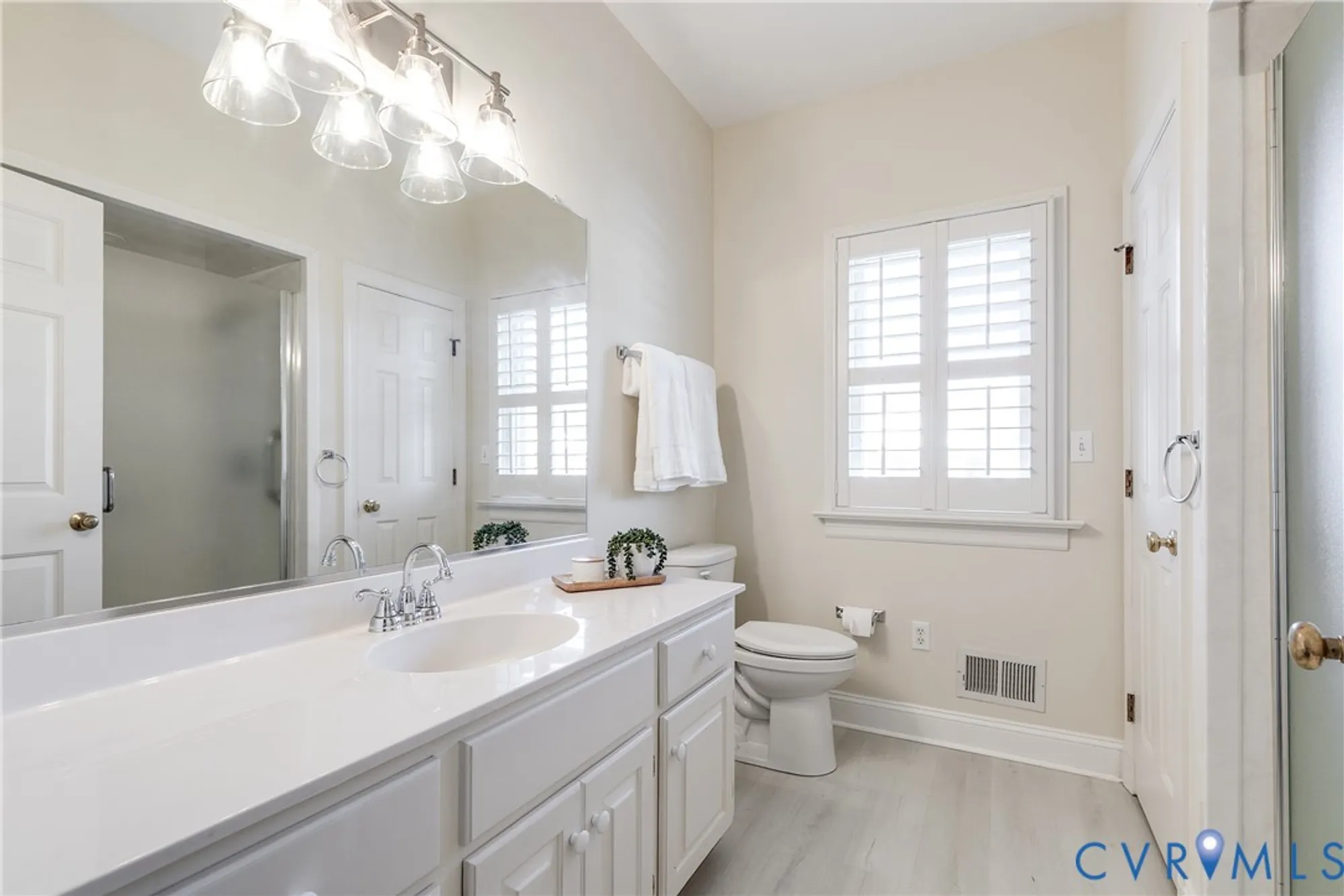 Property Slideshow image 28 of 34 | 4903 waycrest ter, North Chesterfield, VA, 23234