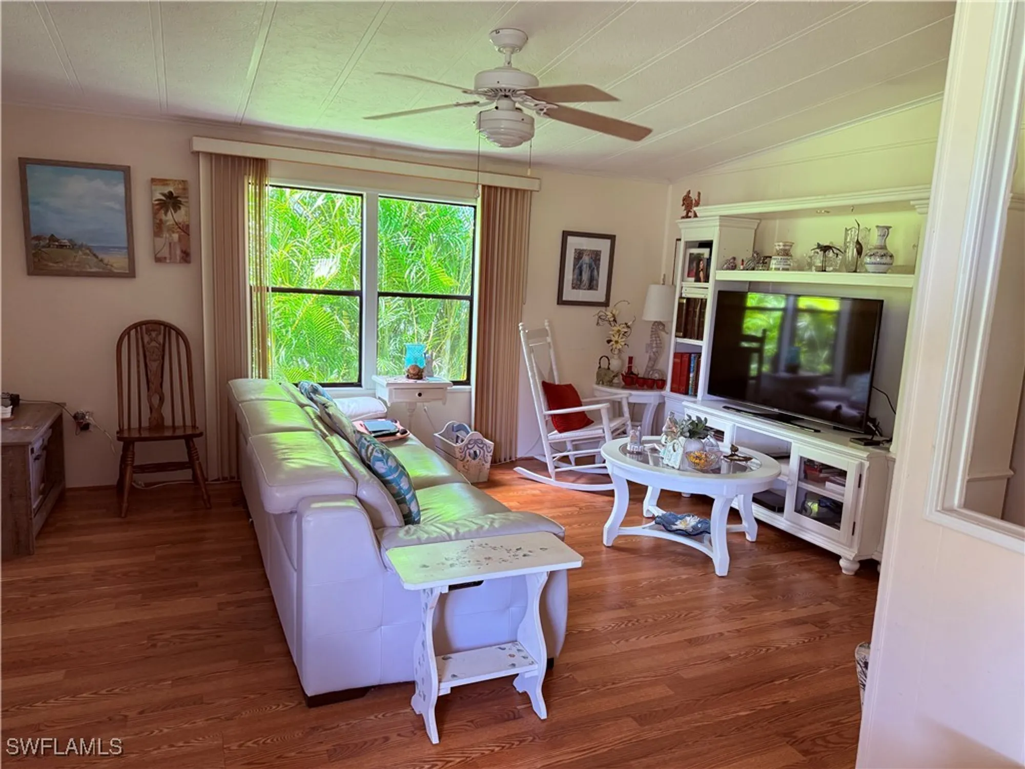 Property Slideshow image 16 of 22 | 621 charlemagne blvd, Naples, FL, 34112