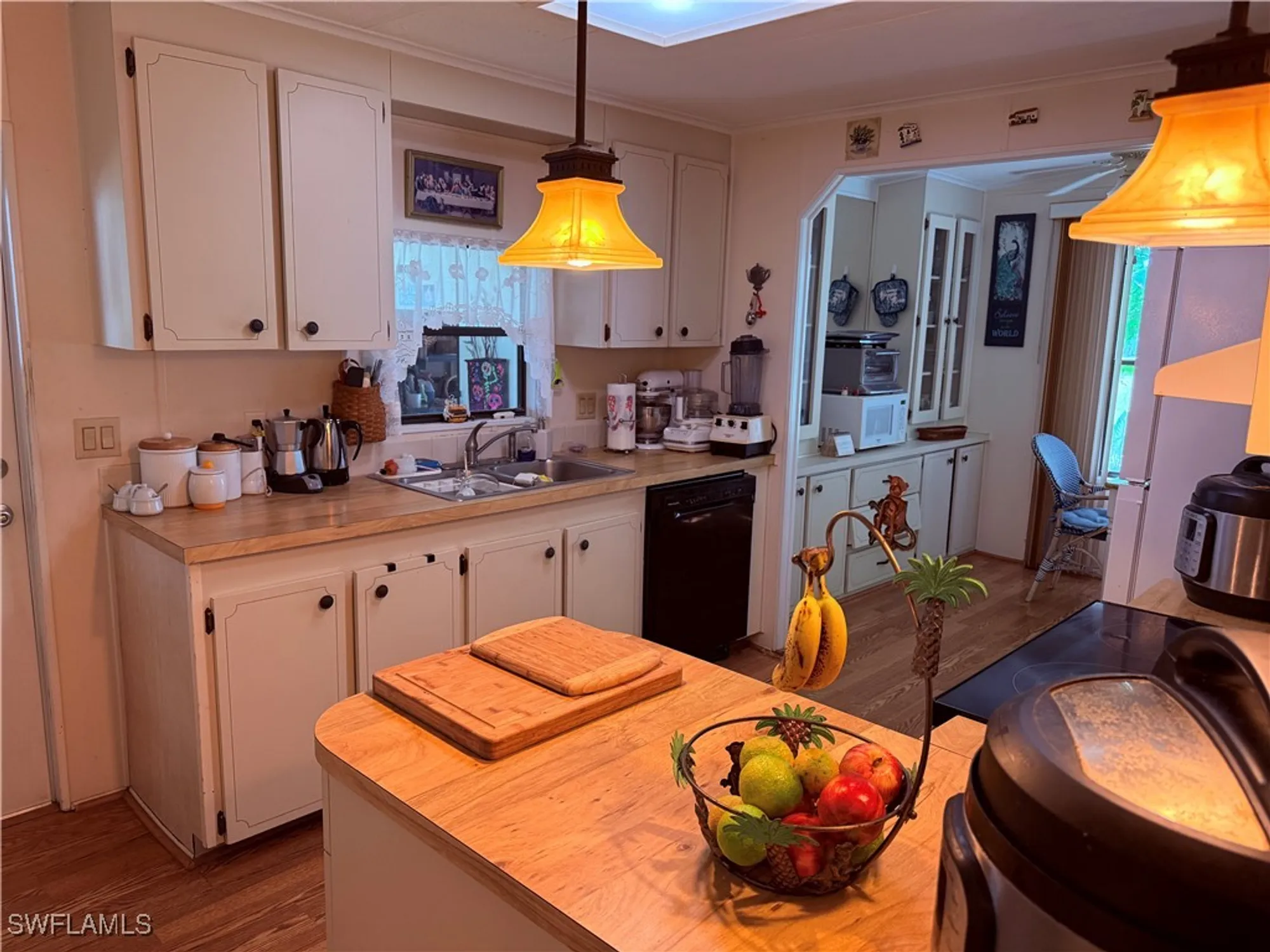 Property Slideshow image 17 of 22 | 621 charlemagne blvd, Naples, FL, 34112